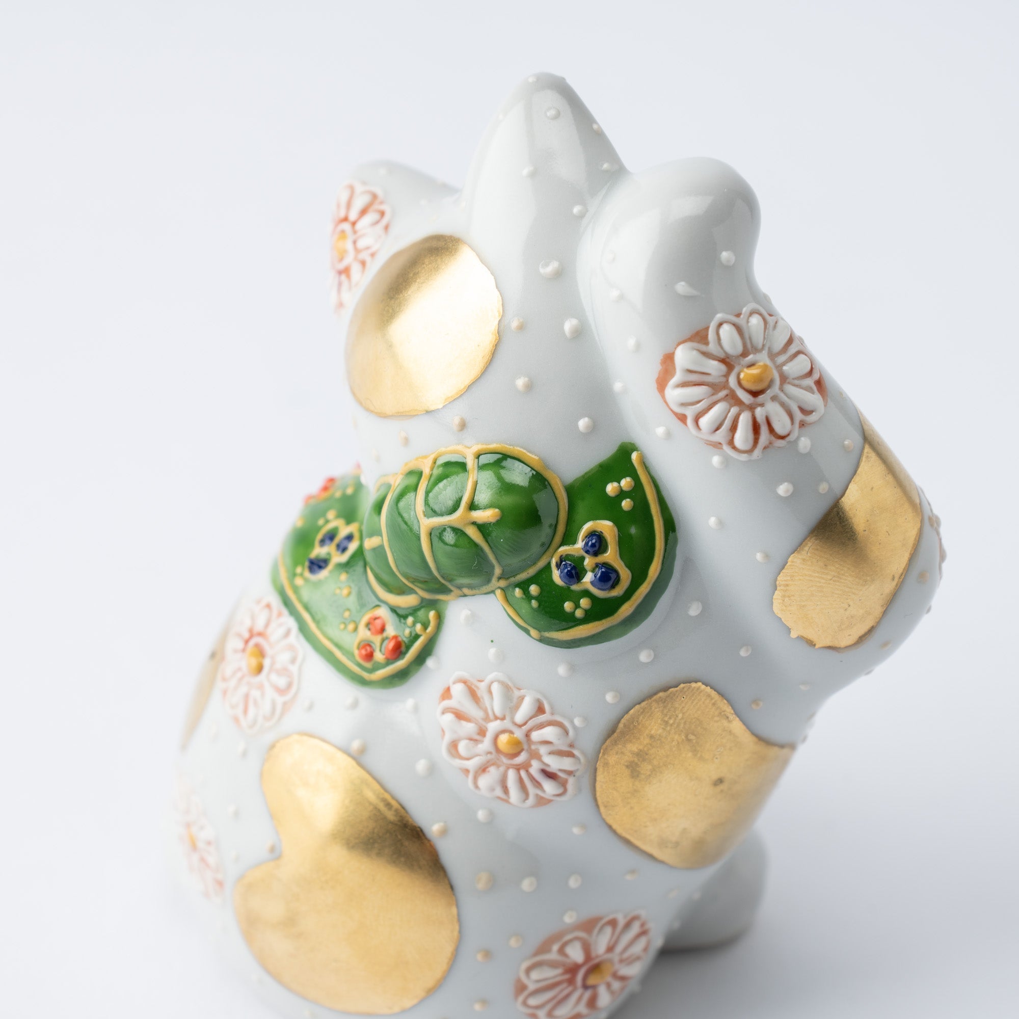 Choho Kiln Dotted Gold and Flower Kutani Lucky Cat - MUSUBI KILN - Quality Japanese Tableware and Gift