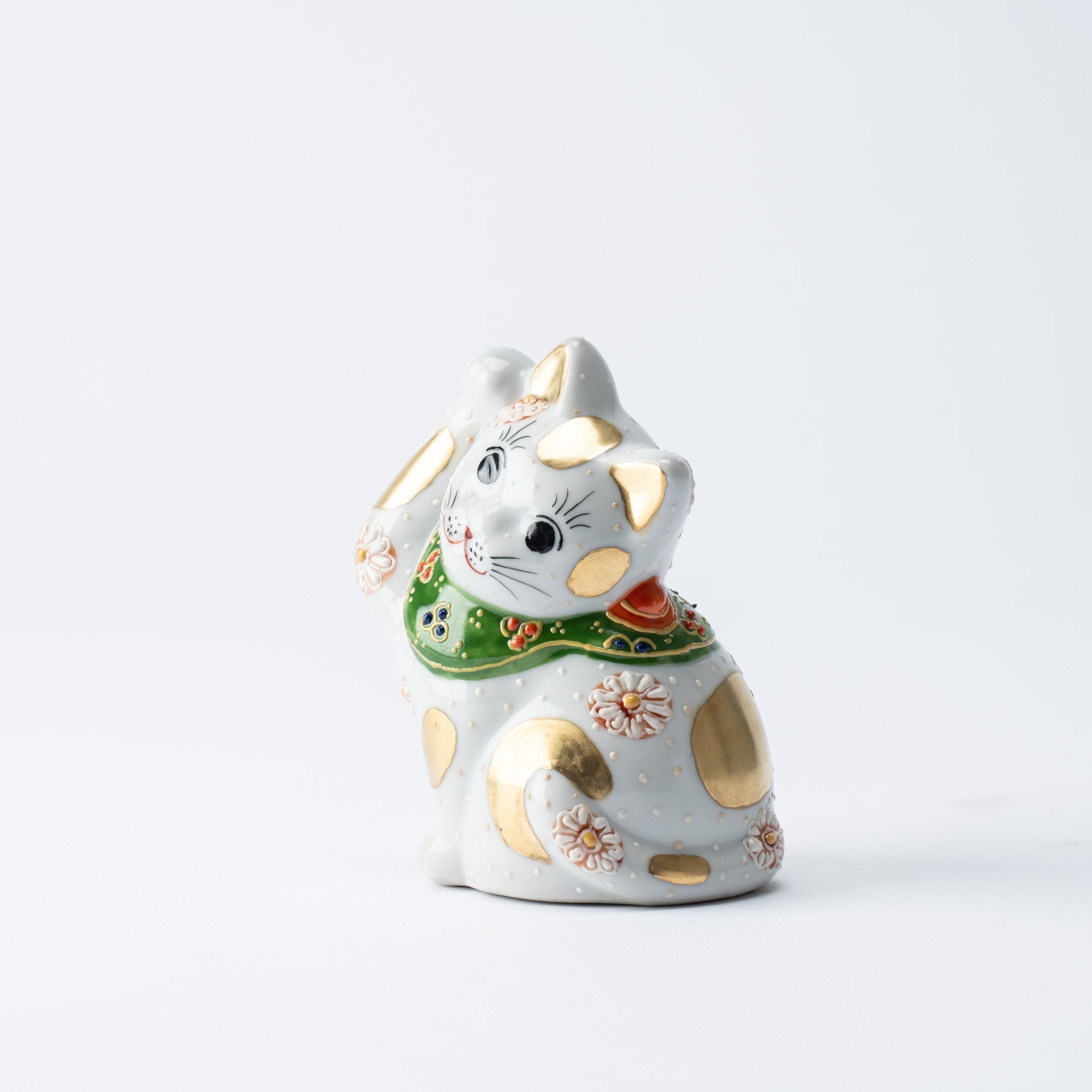 Choho Kiln Dotted Gold and Flower Kutani Lucky Cat - MUSUBI KILN - Quality Japanese Tableware and Gift