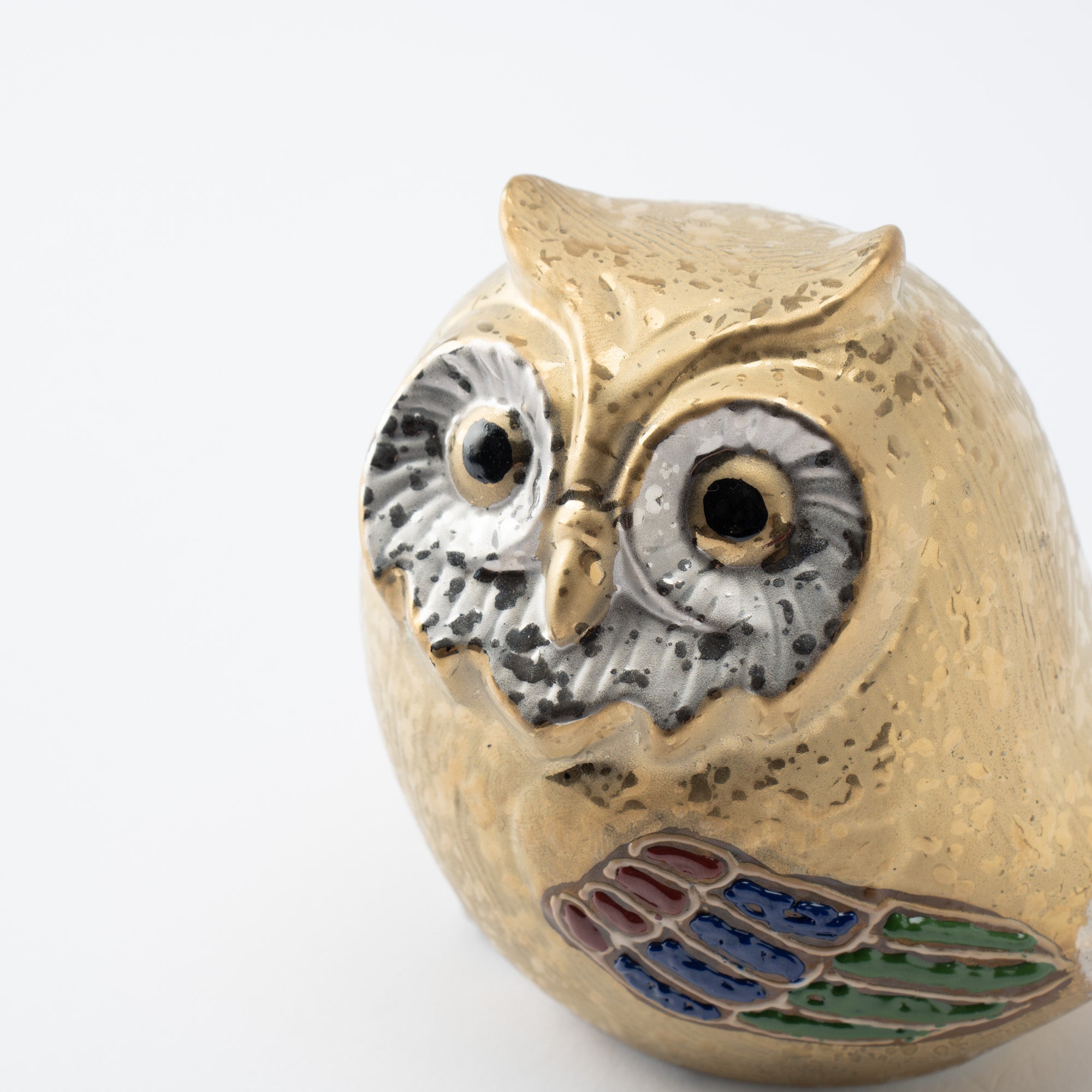 Choho Kiln Gold Kutani Owl Figurine - MUSUBI KILN - Quality Japanese Tableware and Gift