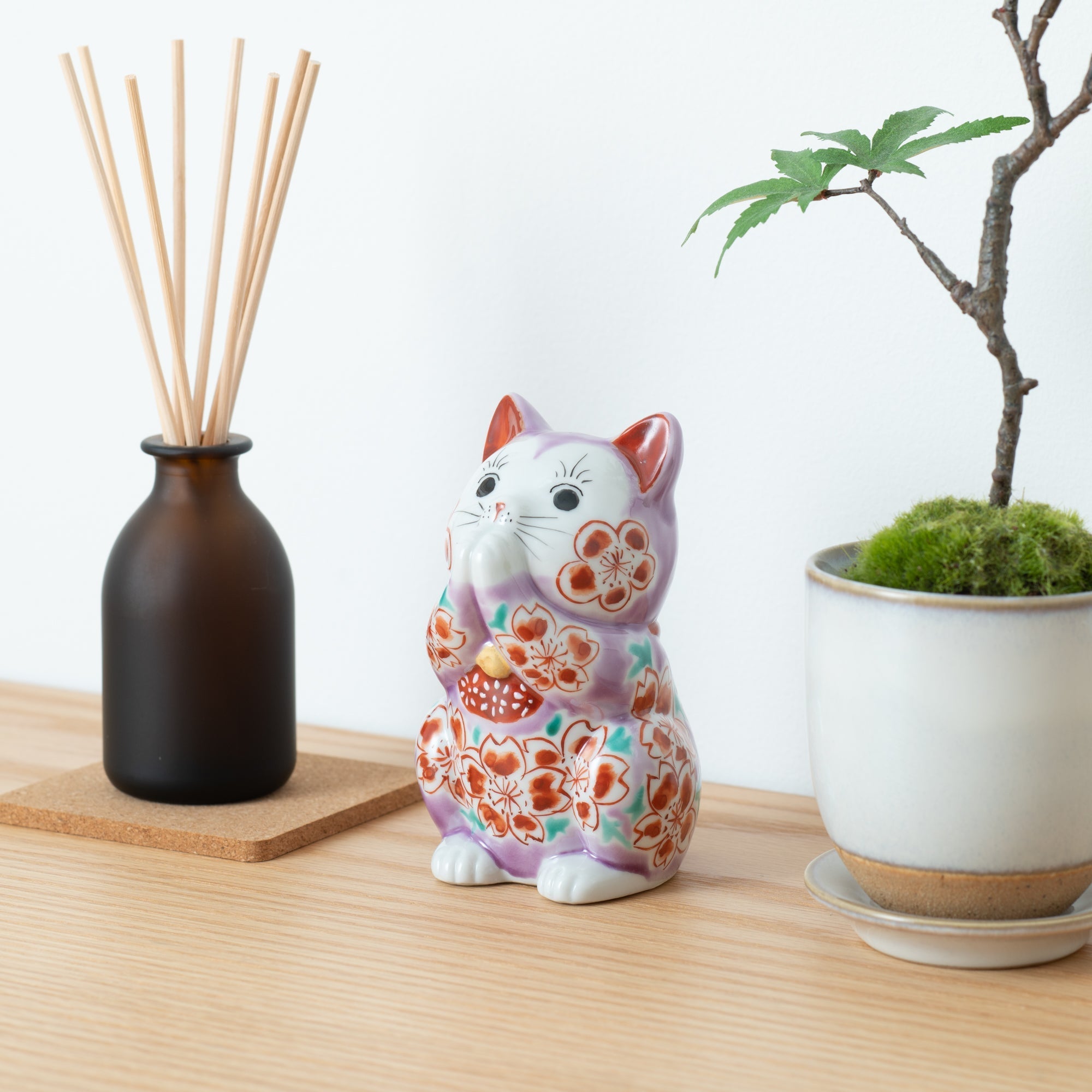 Choho Kiln Purple Sakura Oinori Neko Kutani Lucky Cat - MUSUBI KILN - Quality Japanese Tableware and Gift