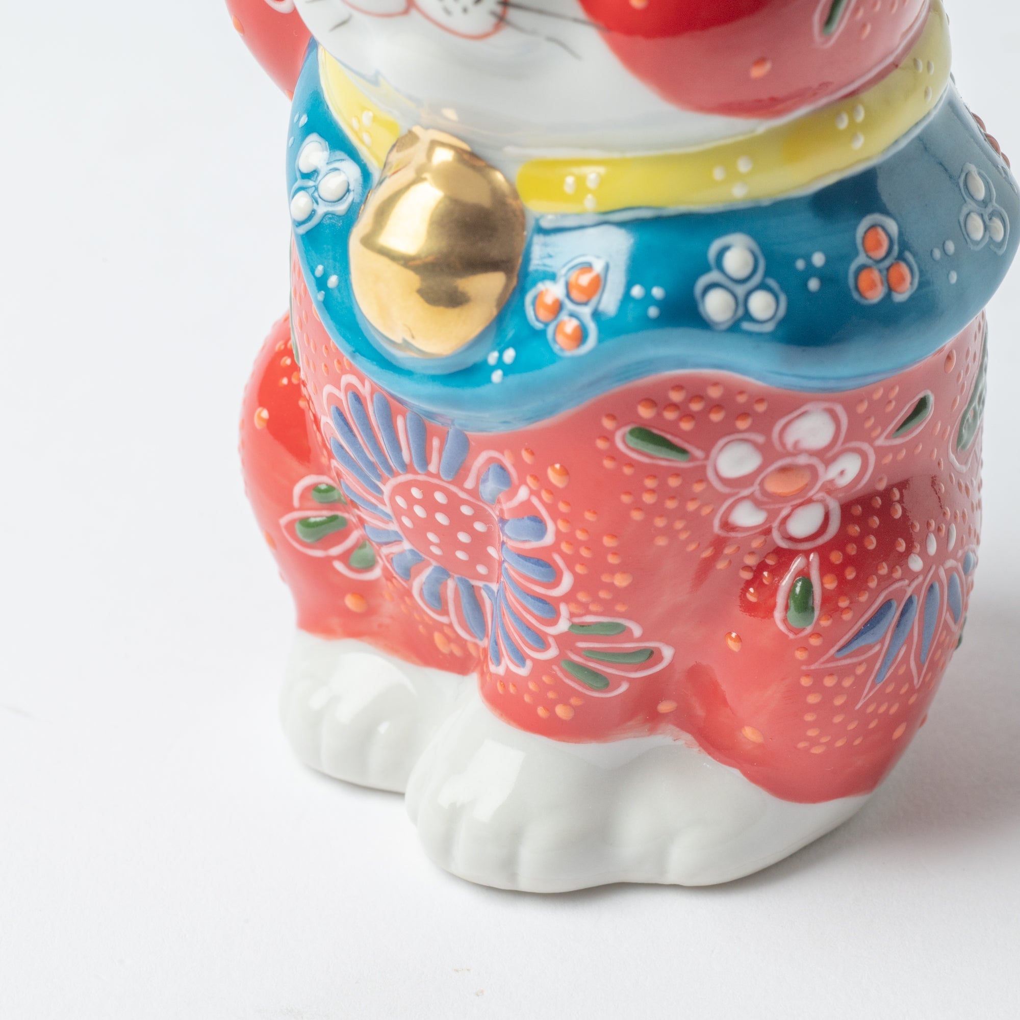 Choho Kiln Red Mori Kutani Lucky Cat 4.5in - MUSUBI KILN - Quality Japanese Tableware and Gift