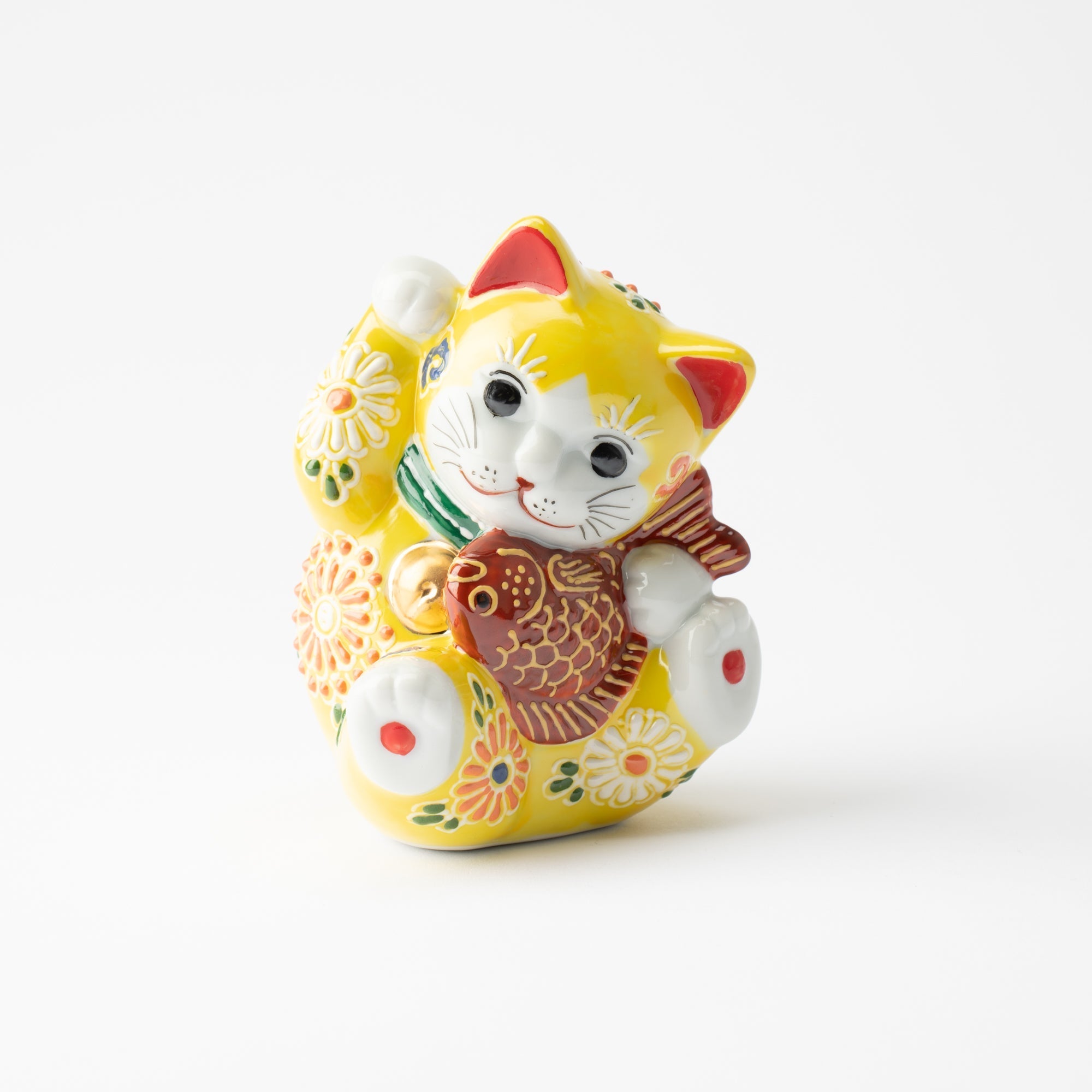 Choho Kiln Yellow Flower Kutani Lucky Cat with Sea Bream - MUSUBI KILN - Quality Japanese Tableware and Gift