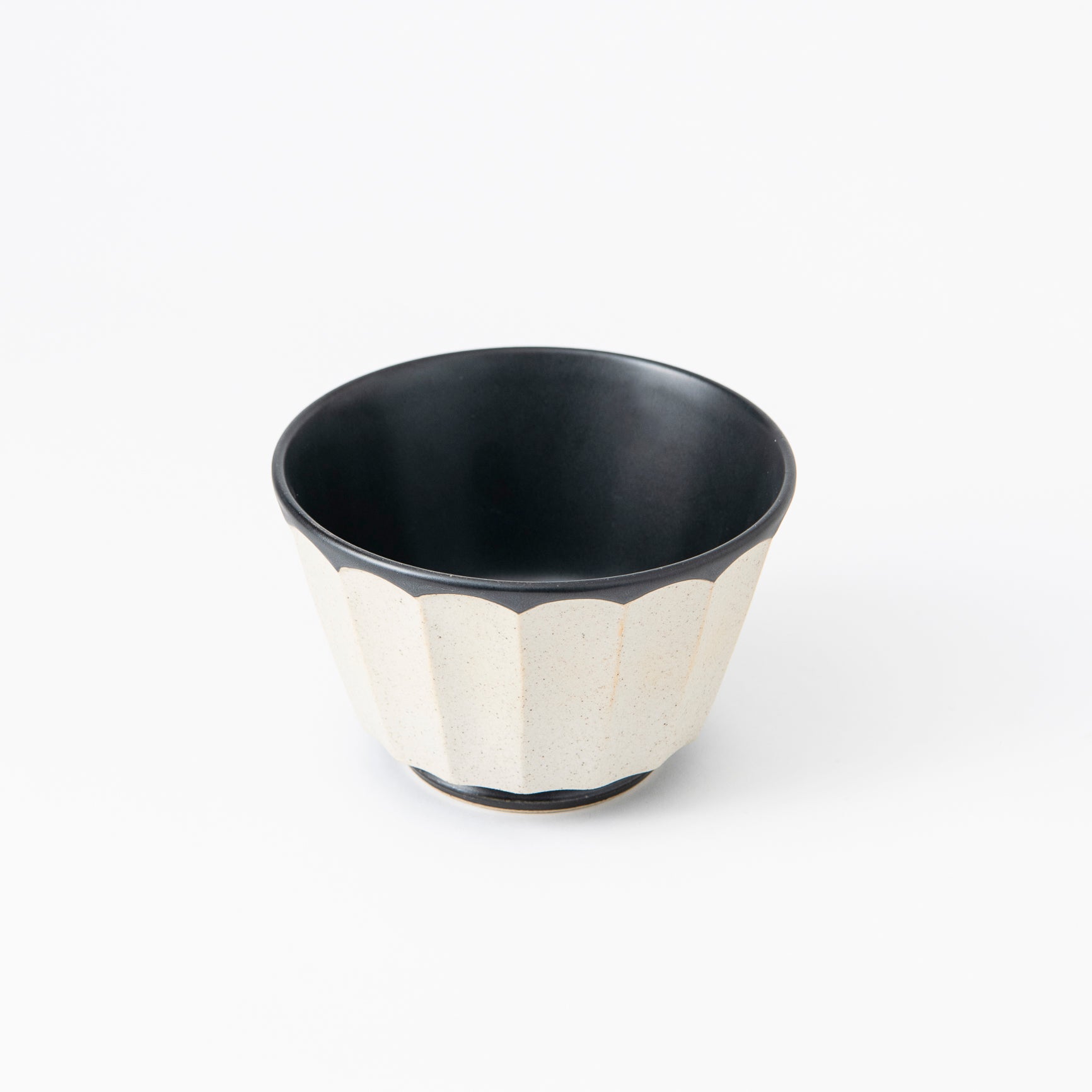 Earth Black Hasami Ware Donburi Bowl M - MUSUBI KILN - Quality Japanese Tableware and Gift