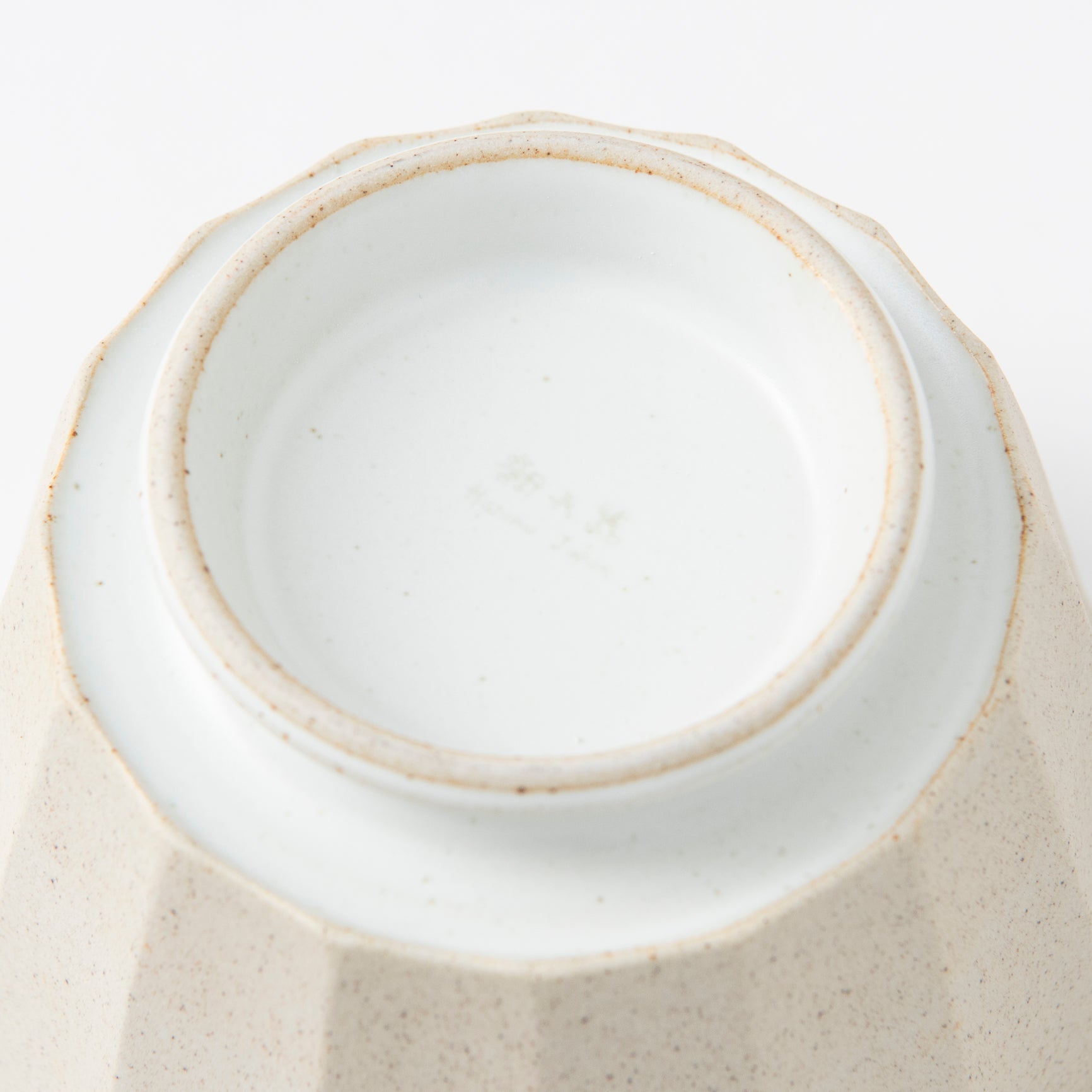 Earth White Hasami Ware Donburi Bowl M - MUSUBI KILN - Quality Japanese Tableware and Gift