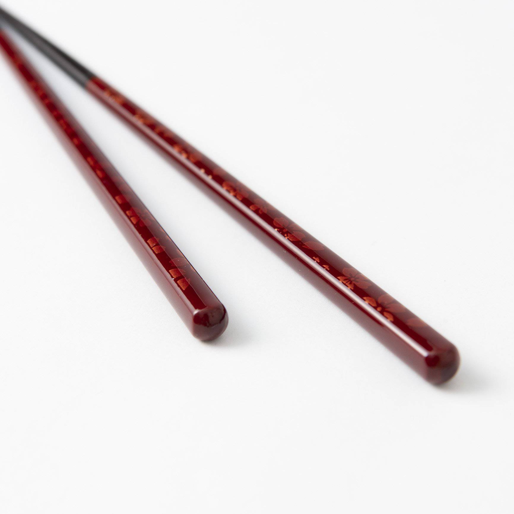 Fluttering Sakura Yamanaka Lacquerware Set of Two Pairs of Chopsticks 23 cm (9.1 in) / 21 cm (8.3 in) - MUSUBI KILN - Quality Japanese Tableware and Gift