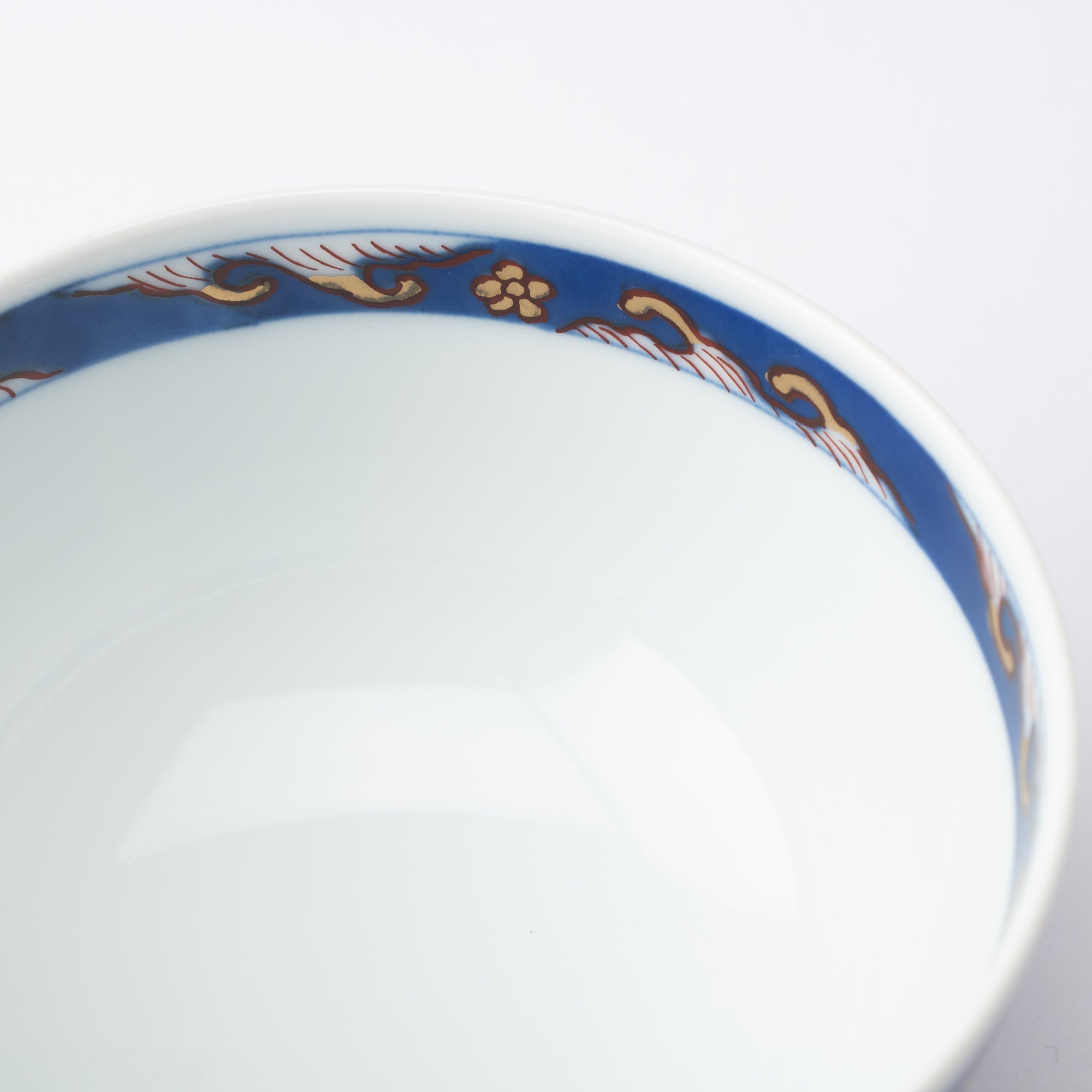 Fujimasa Gold Arabesque Arita Kobachi Bowl With Lid - MUSUBI KILN - Quality Japanese Tableware and Gift