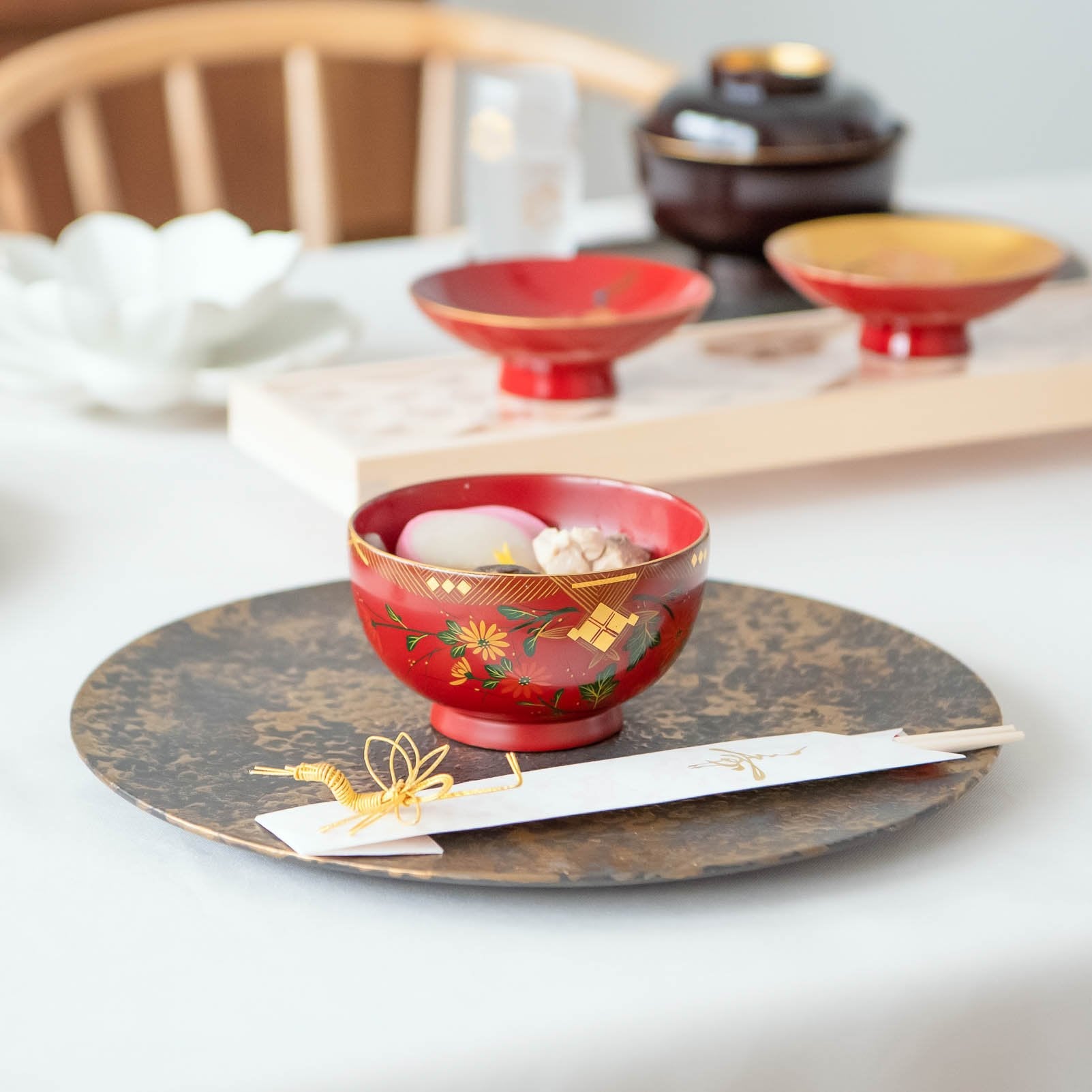 Fukunishi Sobe Chrysanthemum Aizu Lacquerware Soup Bowl - MUSUBI KILN - Quality Japanese Tableware and Gift