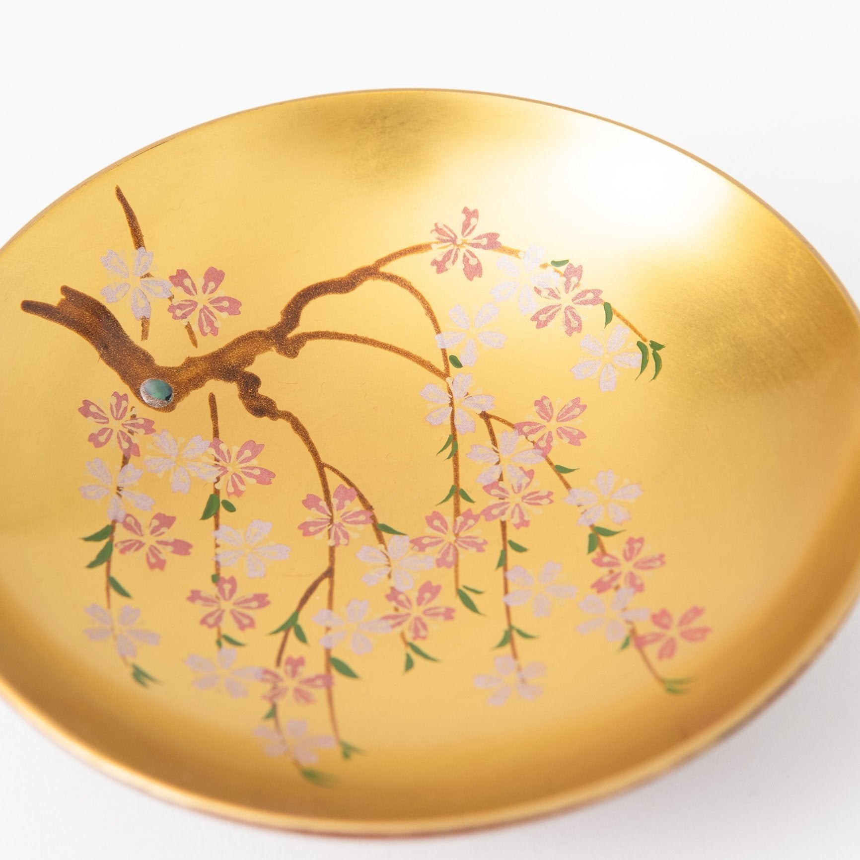 Fukunishi Sobe Gold Weeping Cherry Aizu Lacquerware Sakazuki Flat Sake Cup with Stand - MUSUBI KILN - Quality Japanese Tableware and Gift