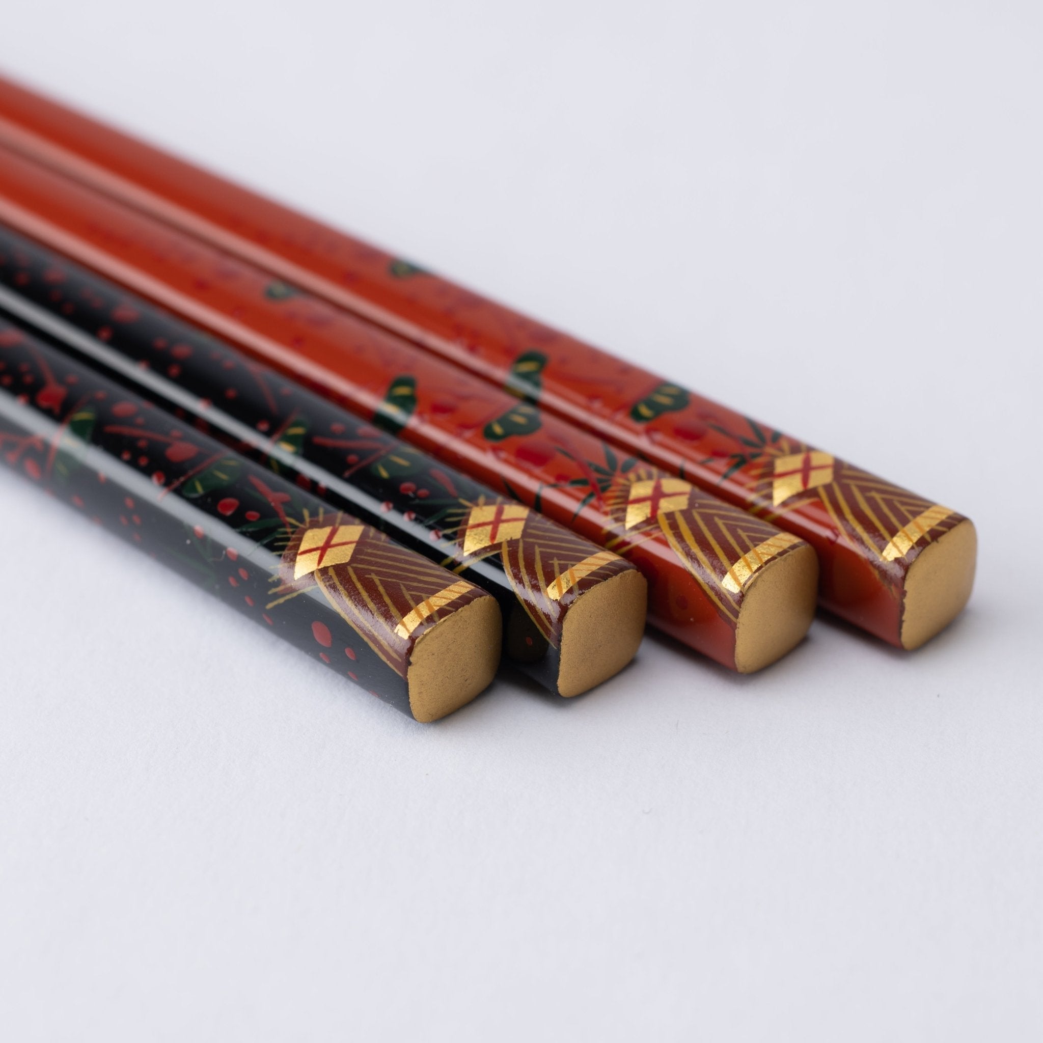 Fukunishi Sobe Pine, Bamboo and Plum Aizu Lacquerware Set of Two Pairs of Chopsticks 23 cm (9 in) and 21 cm (8.3 in) - MUSUBI KILN - Quality Japanese Tableware and Gift