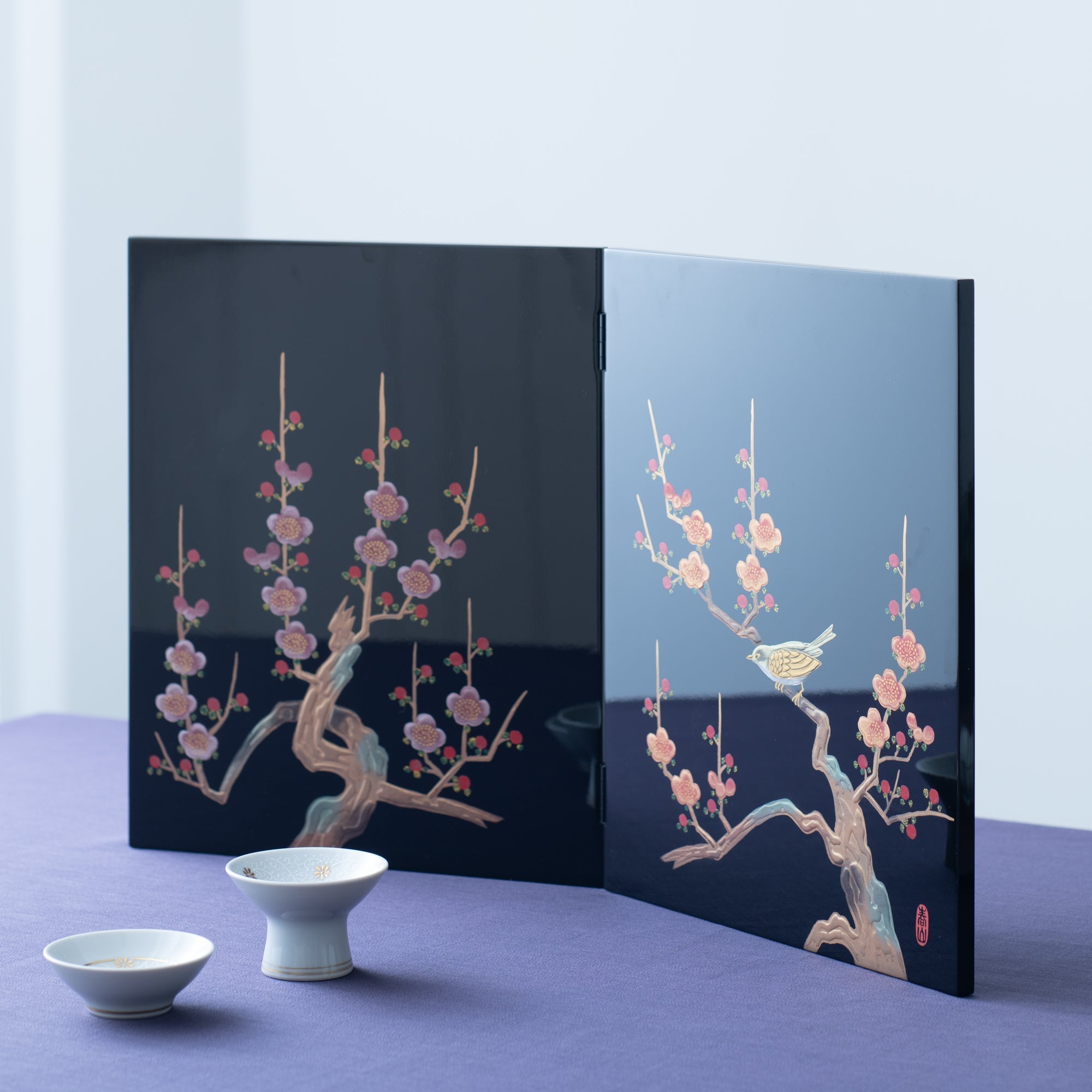 Fukunishi Sobe Plum and Nightingale Aizu Lacquerware Folding Screen - MUSUBI KILN - Quality Japanese Tableware and Gift