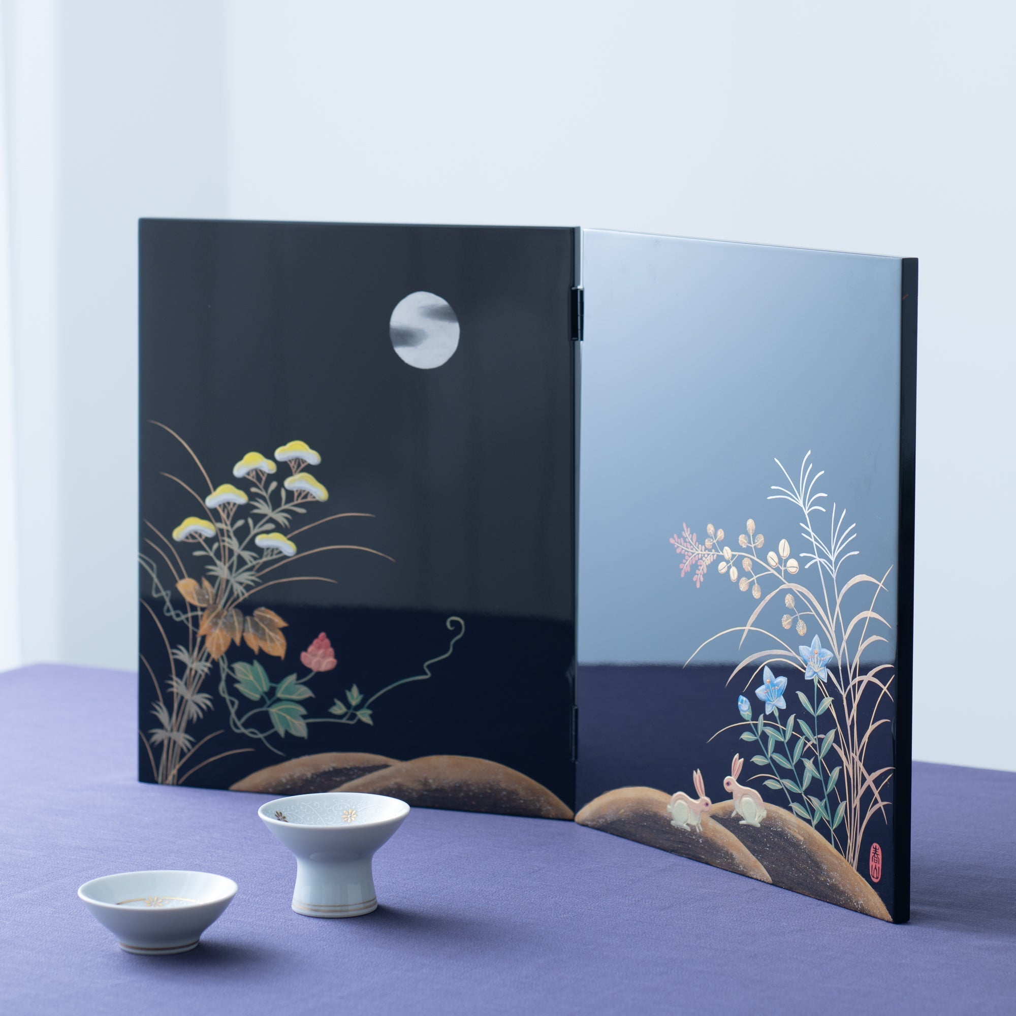 Fukunishi Sobe Rabbit and Autumn Flower Aizu Lacquerware Folding Screen - MUSUBI KILN - Quality Japanese Tableware and Gift