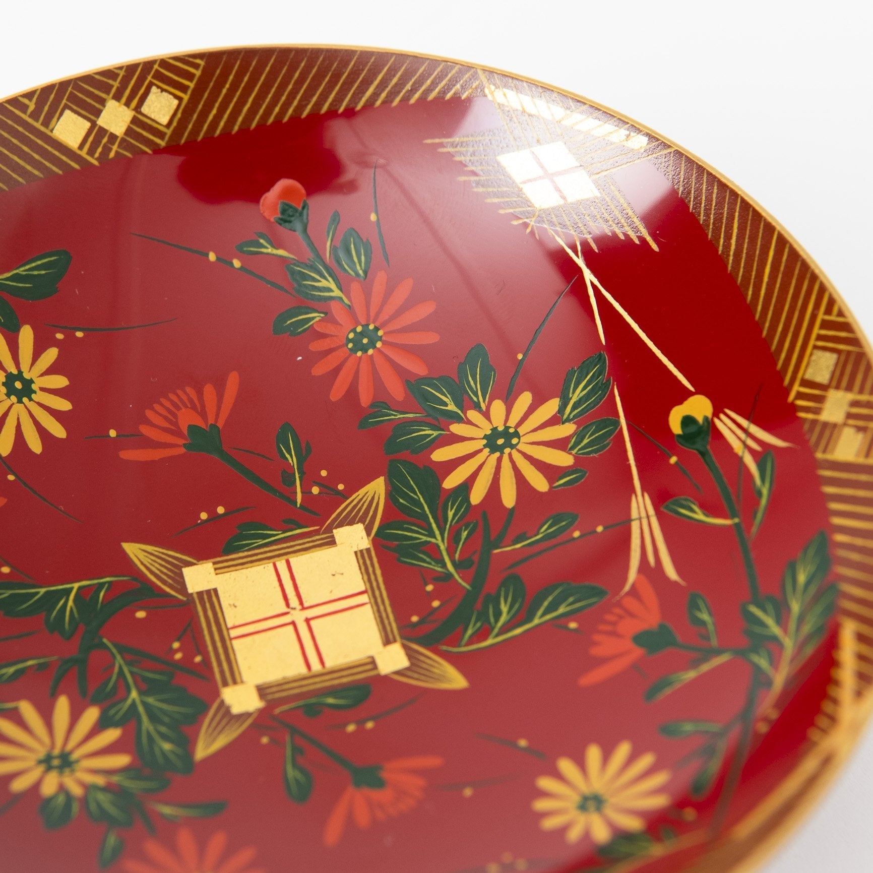 Fukunishi Sobe Red Chrysanthemum Aizu Lacquerware Sakazuki Flat Sake Cup with Stand - MUSUBI KILN - Quality Japanese Tableware and Gift