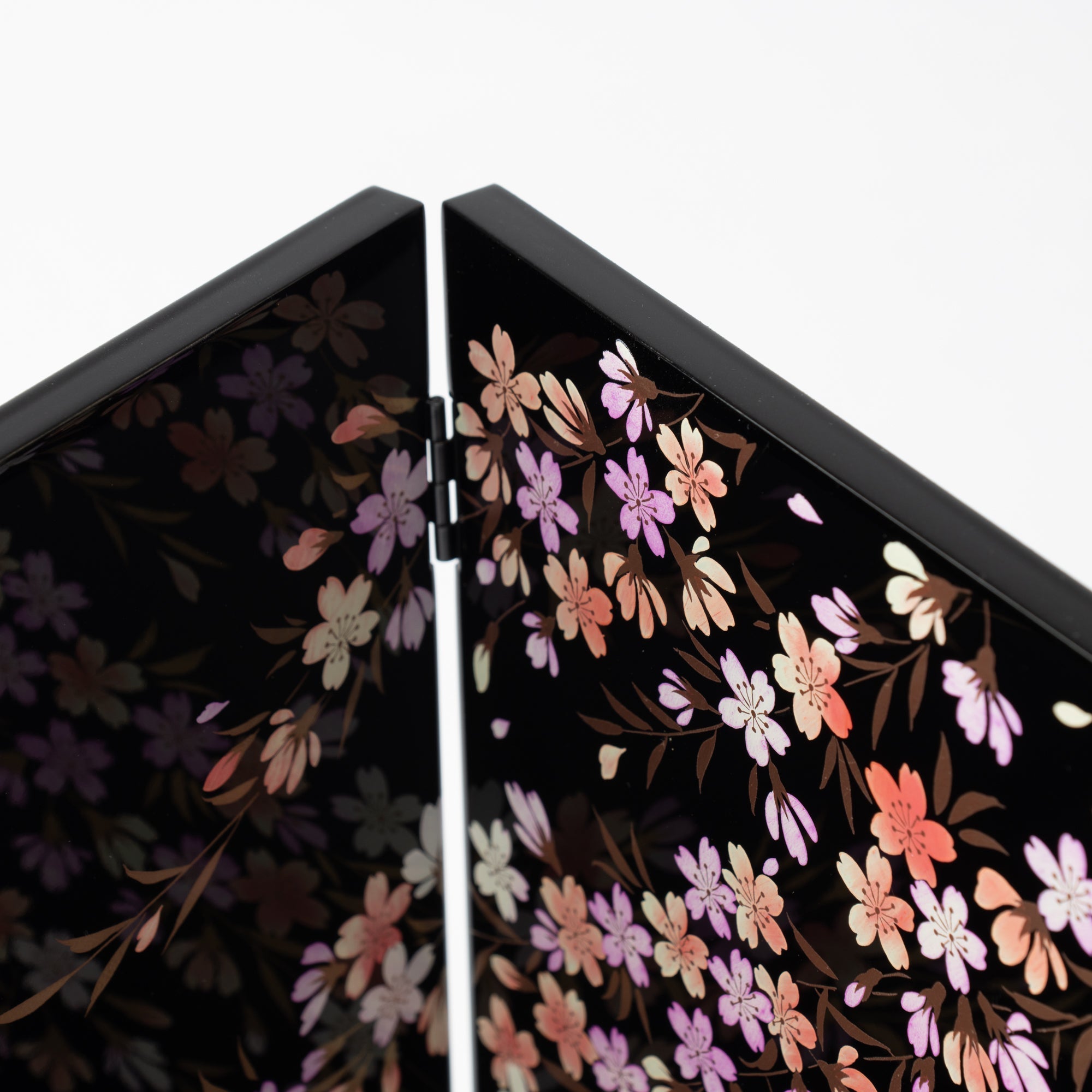 Fukunishi Sobe Sakura Aizu Lacquerware Folding Screen - MUSUBI KILN - Quality Japanese Tableware and Gift