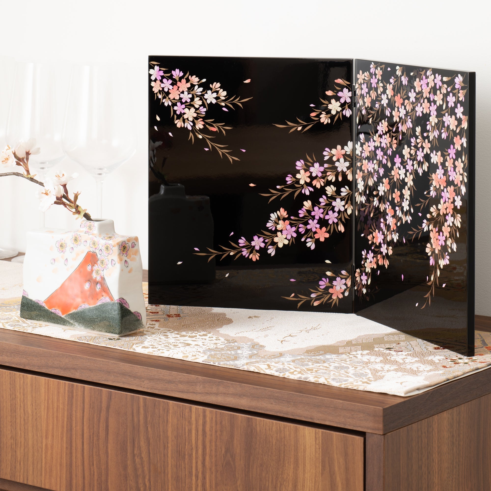 Fukunishi Sobe Sakura Aizu Lacquerware Folding Screen - MUSUBI KILN - Quality Japanese Tableware and Gift