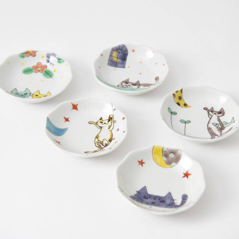 Full of Cats Kutani Sauce Plate - MUSUBI KILN - Quality Japanese Tableware and Gift