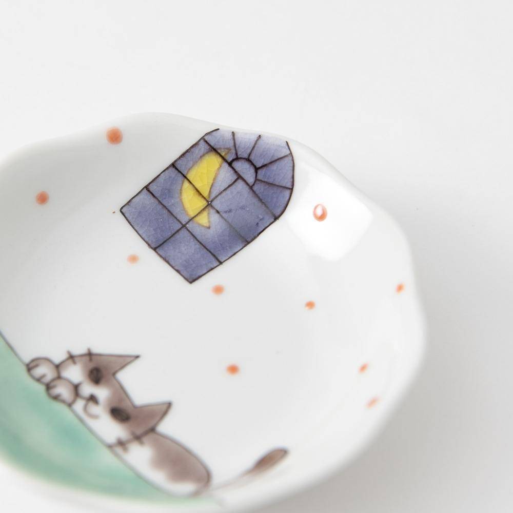 Full of Cats Kutani Sauce Plate - MUSUBI KILN - Quality Japanese Tableware and Gift