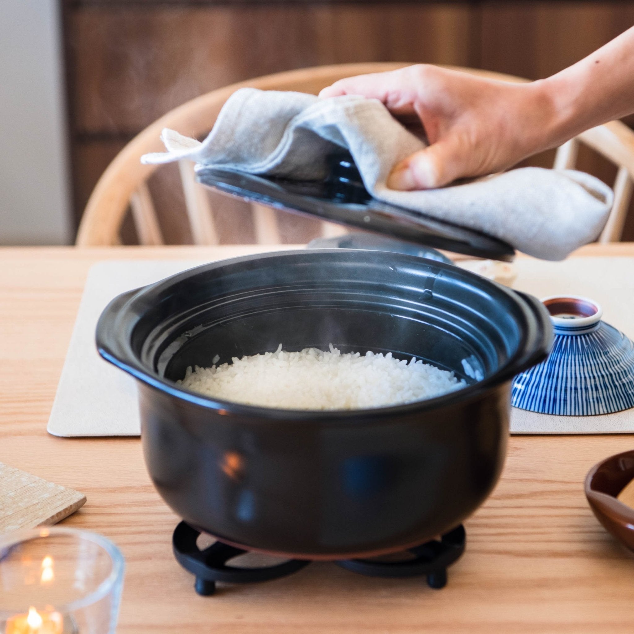 Ginpo Kikka Banko Donabe Rice Cooker 3 rice cooker cups (3 Gou) - MUSUBI KILN - Quality Japanese Tableware and Gift