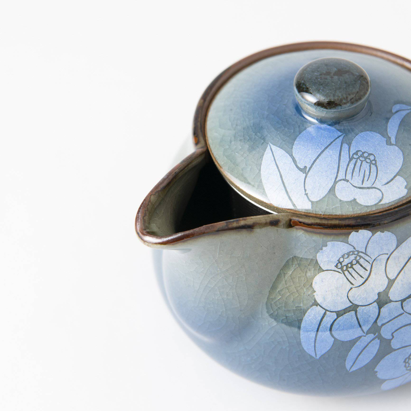 Ginsai Blue Camellia Kutani Japanese Teapot 12.2oz(360ml) - MUSUBI KILN - Quality Japanese Tableware and Gift