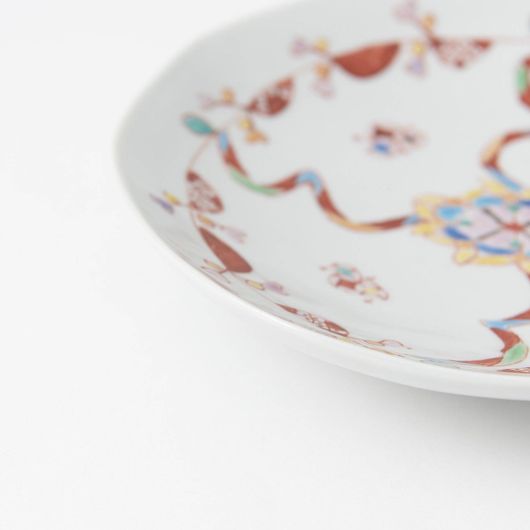 Ginshu Kiln Flowers In Full Bloom Kutani Round Plate - MUSUBI KILN - Quality Japanese Tableware and Gift