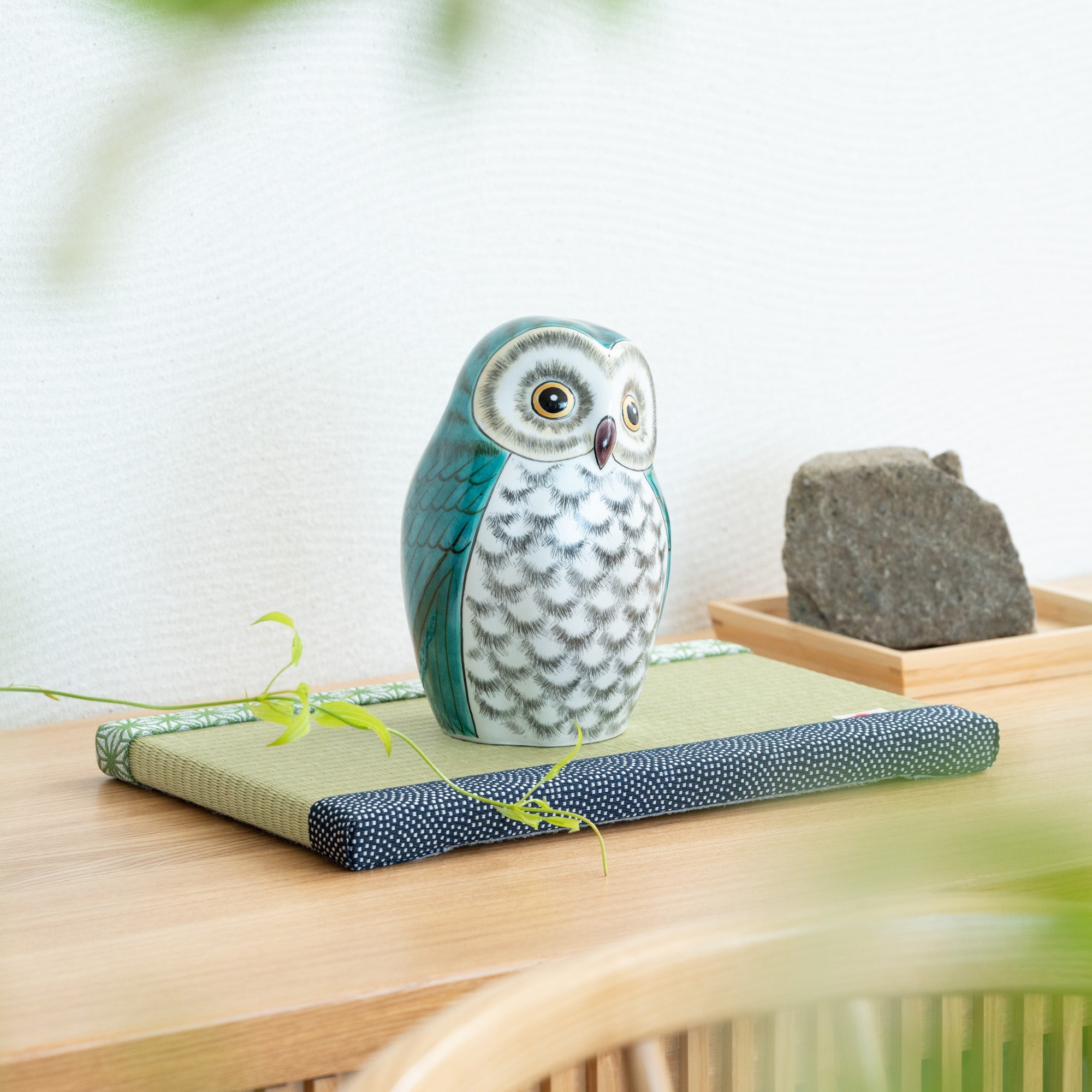 Green Glaze Kutani Owl Figurine - MUSUBI KILN - Quality Japanese Tableware and Gift