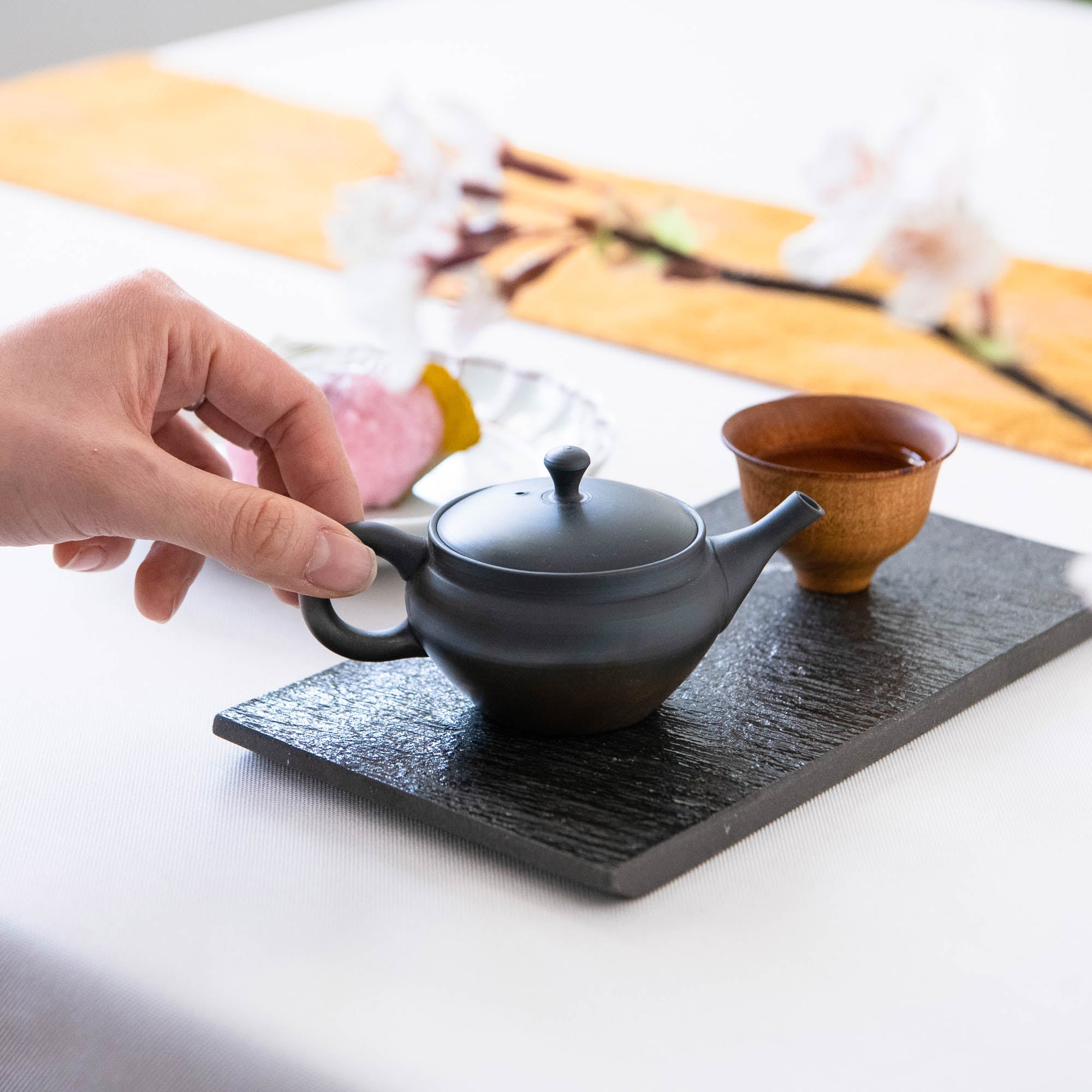 Gyokko Smoky Black Tokoname Japanese Teapot 4.1oz(120ml) - Sasame and Ceramesh - MUSUBI KILN - Quality Japanese Tableware and Gift