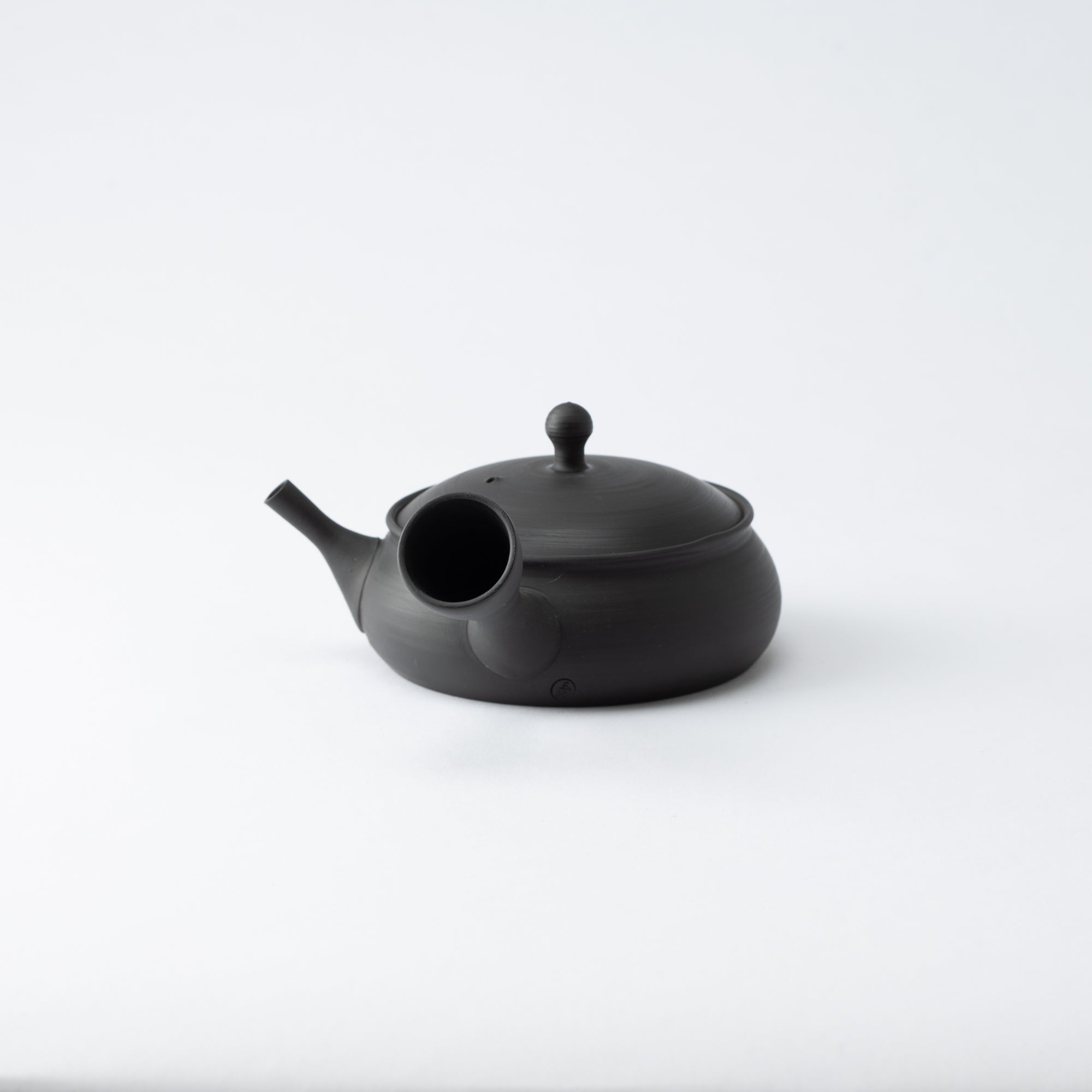 Gyokko Smoky Black Tokoname Japanese Teapot 6.4oz(190ml) - Sasame and Ceramesh - MUSUBI KILN - Quality Japanese Tableware and Gift