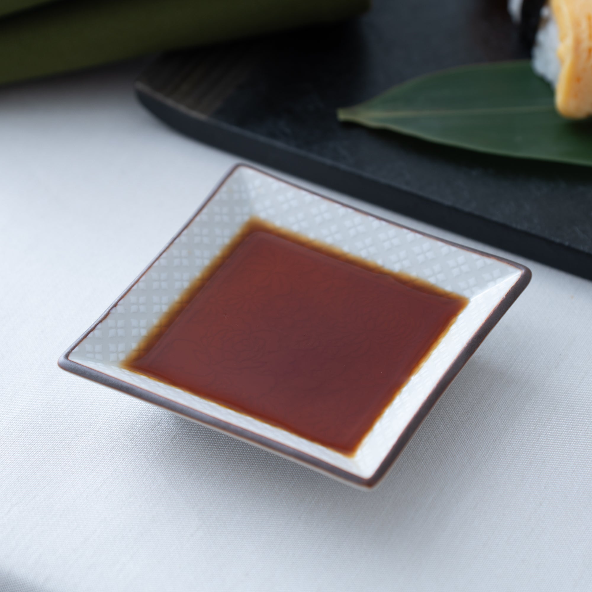 Hachi - Kutani Hanazume Sauce Plate - MUSUBI KILN - Quality Japanese Tableware and Gift