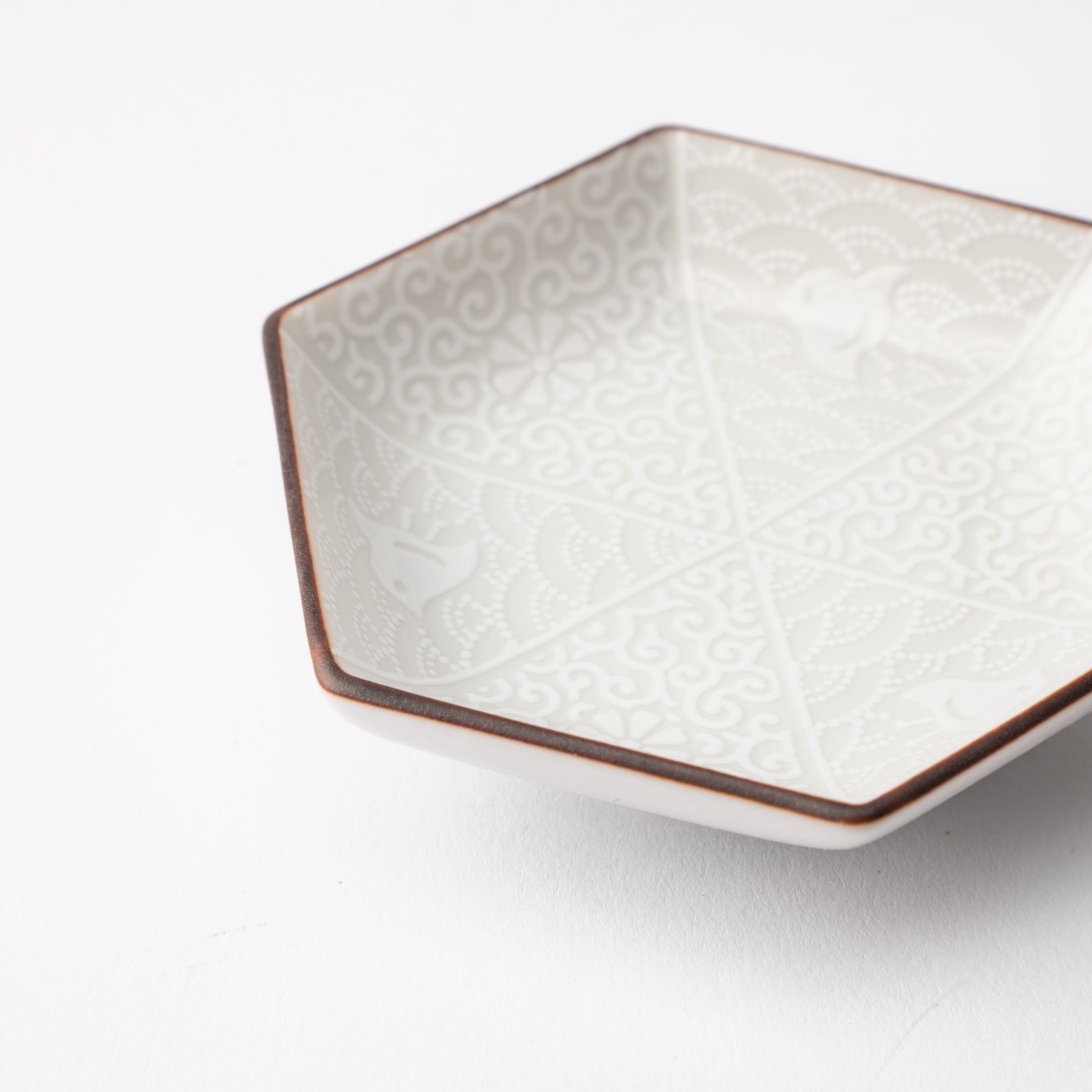 Hachi - Kutani Plover Hexagonal Sauce Plate - MUSUBI KILN - Quality Japanese Tableware and Gift