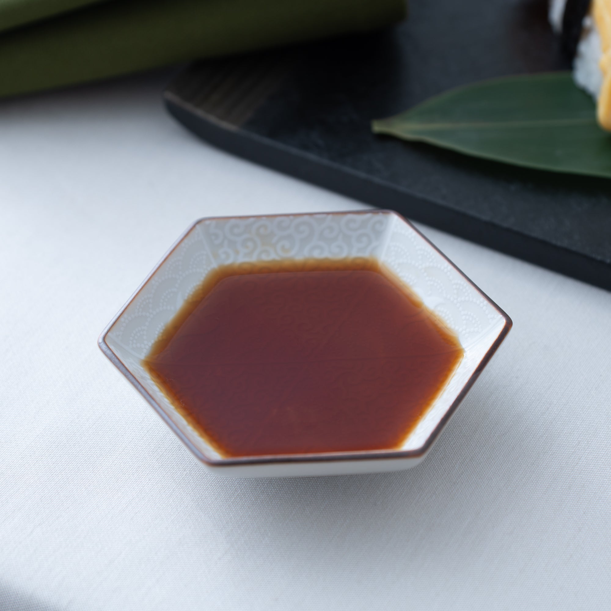 Hachi - Kutani Plover Hexagonal Sauce Plate - MUSUBI KILN - Quality Japanese Tableware and Gift