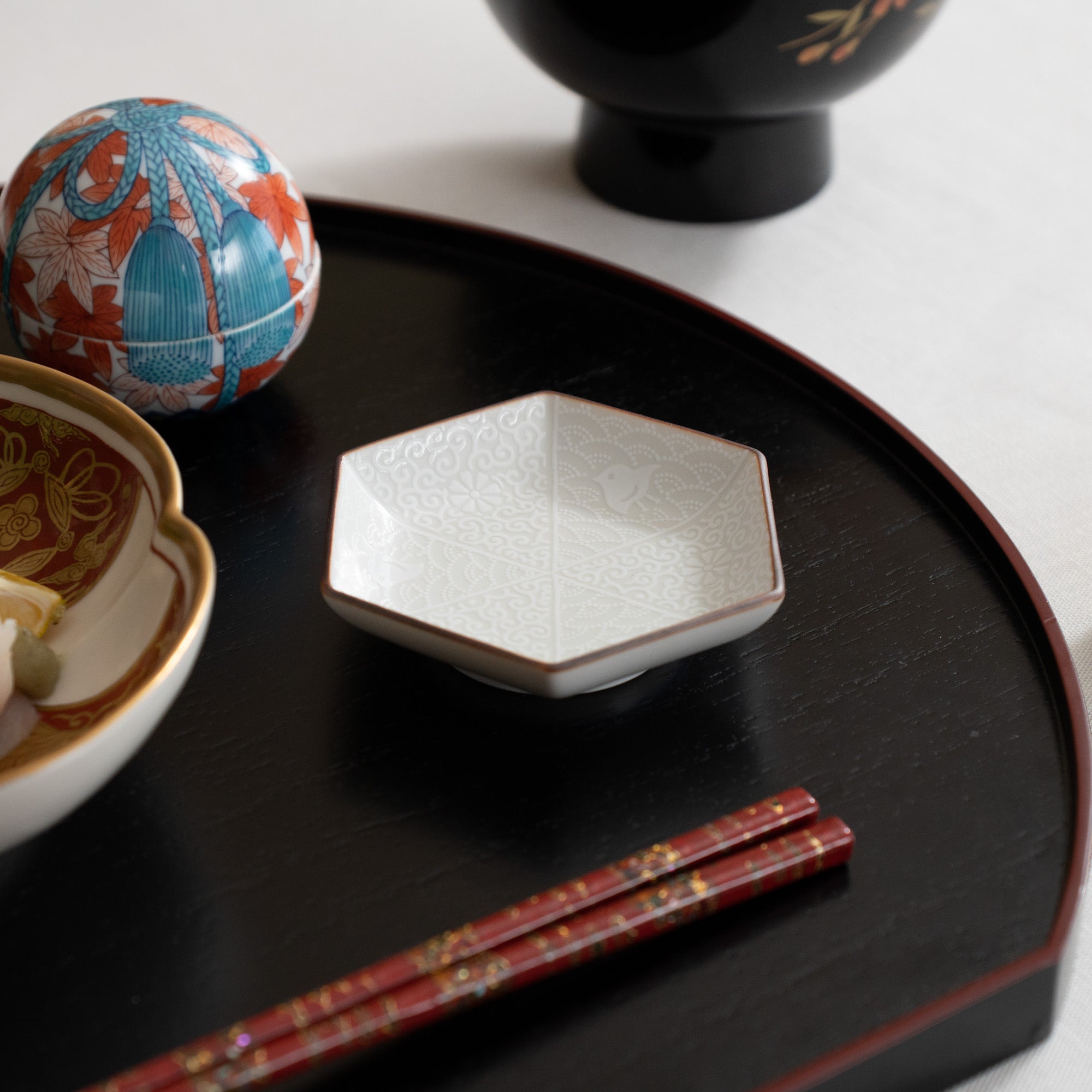 Hachi - Kutani Plover Hexagonal Sauce Plate - MUSUBI KILN - Quality Japanese Tableware and Gift