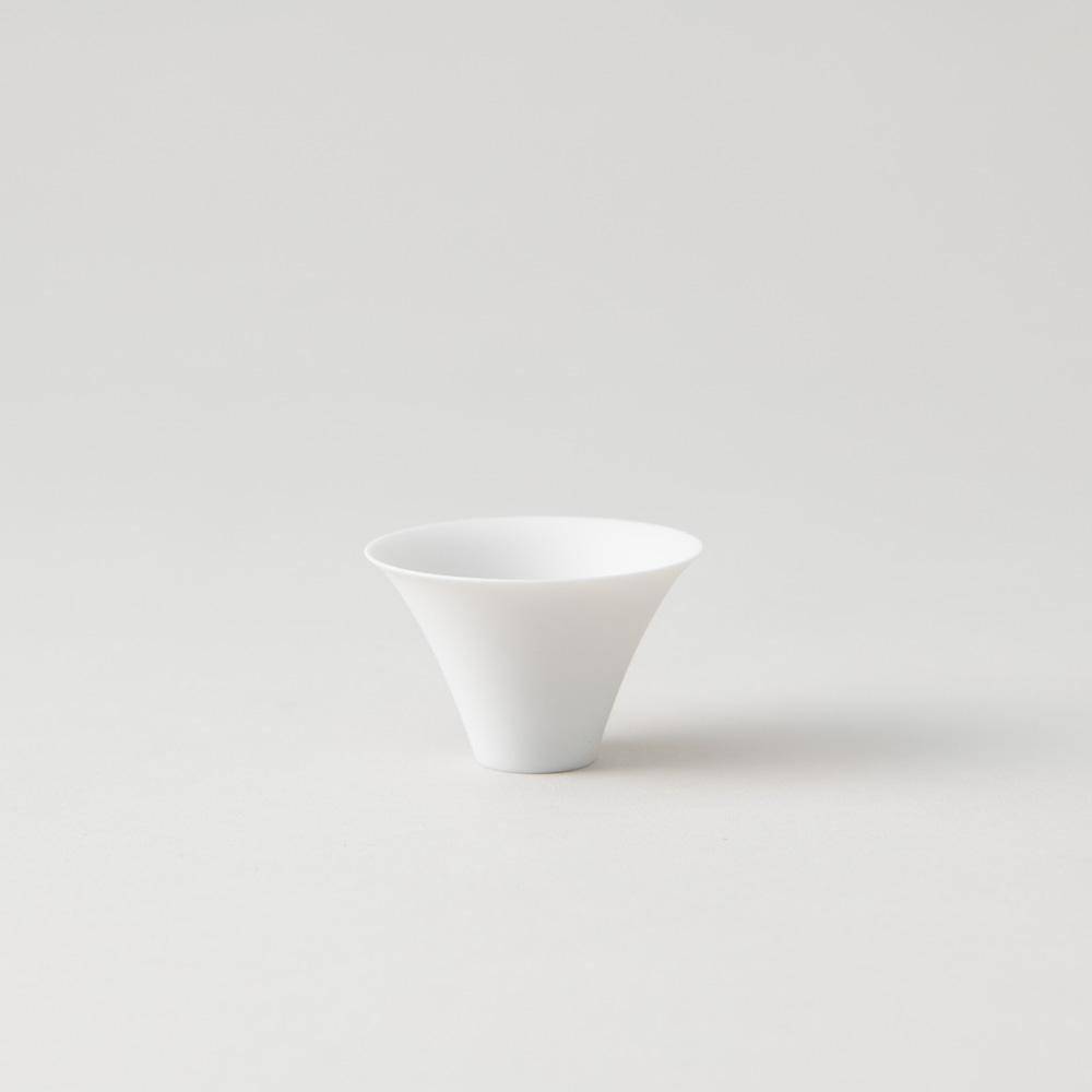 Hanasaka Blanc Sui Kutani Ochoko Sake Cup - MUSUBI KILN - Quality Japanese Tableware and Gift