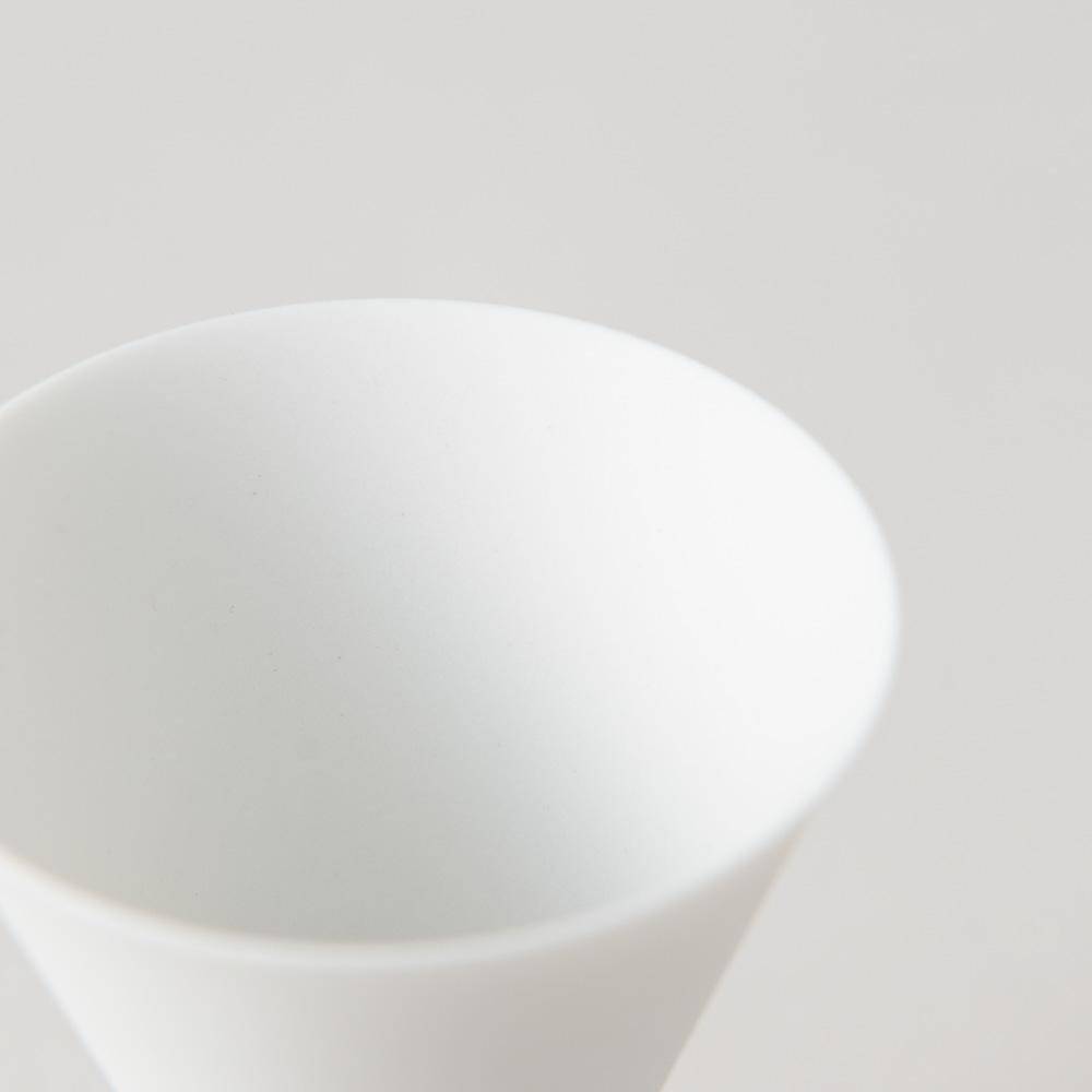 Hanasaka Blanc Sui Kutani Tall Sake Cup - MUSUBI KILN - Quality Japanese Tableware and Gift