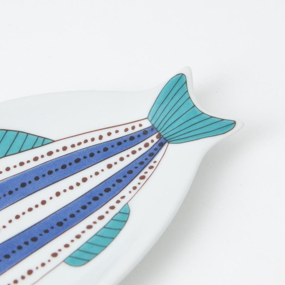 Harekutani Fish Plate - MUSUBI KILN - Quality Japanese Tableware and Gift