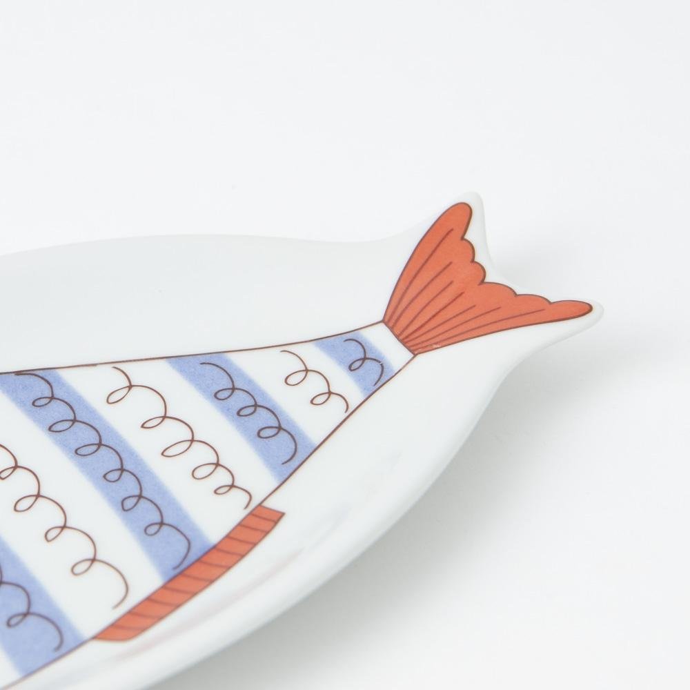 Harekutani Fish Plate - MUSUBI KILN - Quality Japanese Tableware and Gift