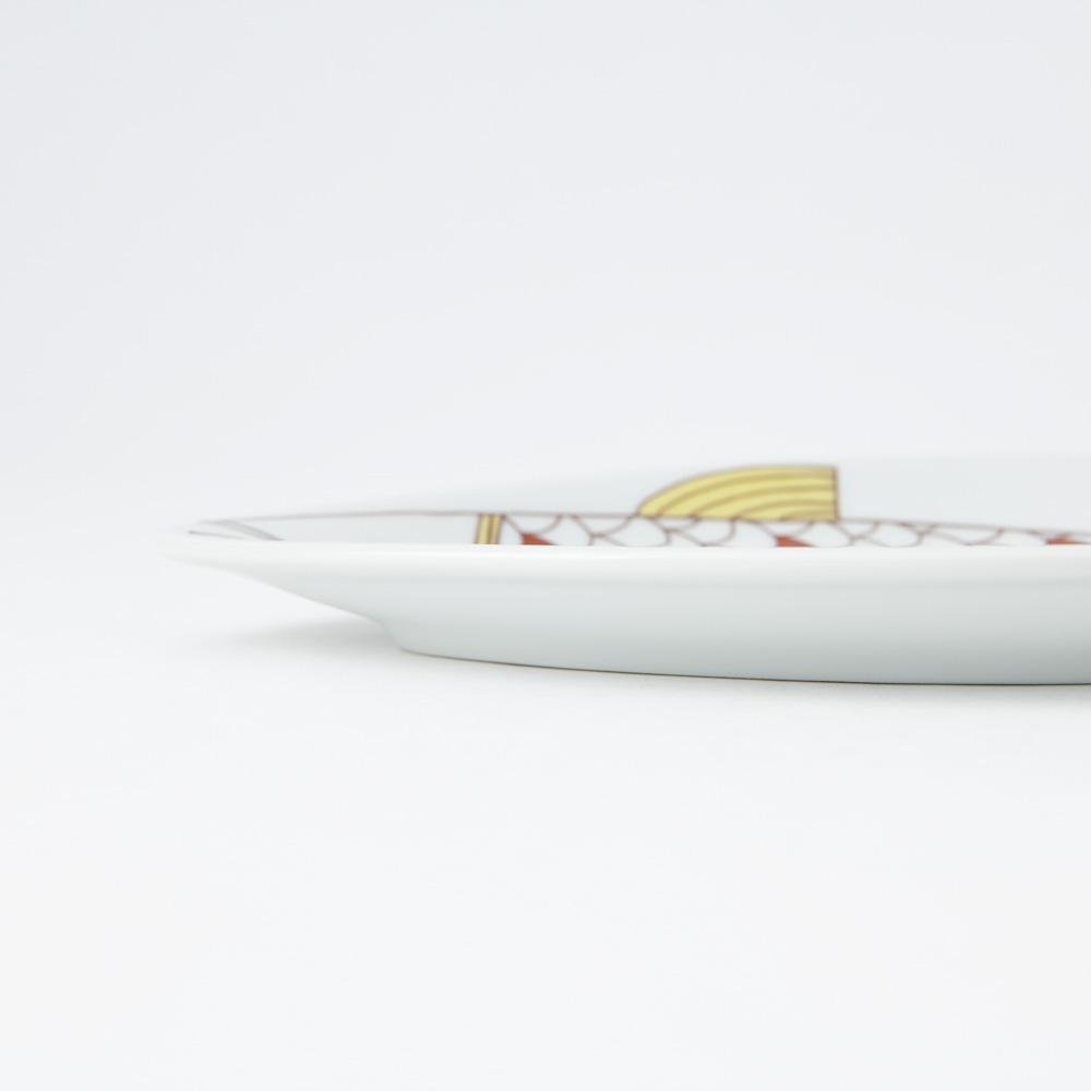 Harekutani Fish Plate - MUSUBI KILN - Quality Japanese Tableware and Gift