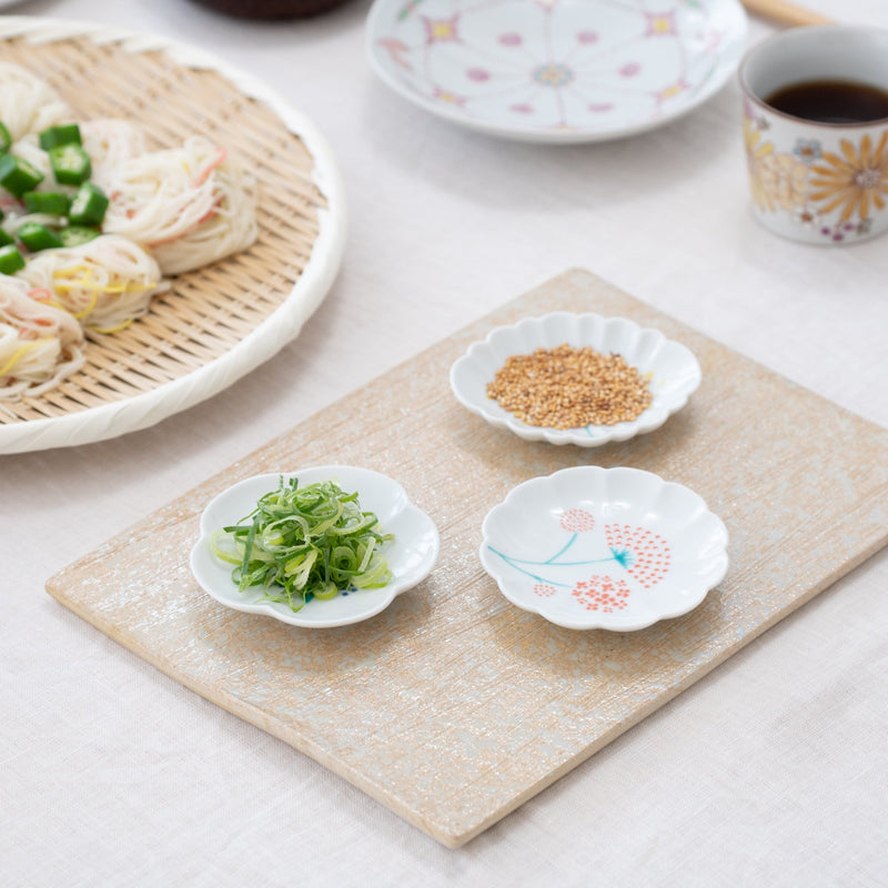 Harekutani Flower Sauce Plate Set - MUSUBI KILN - Quality Japanese Tableware and Gift