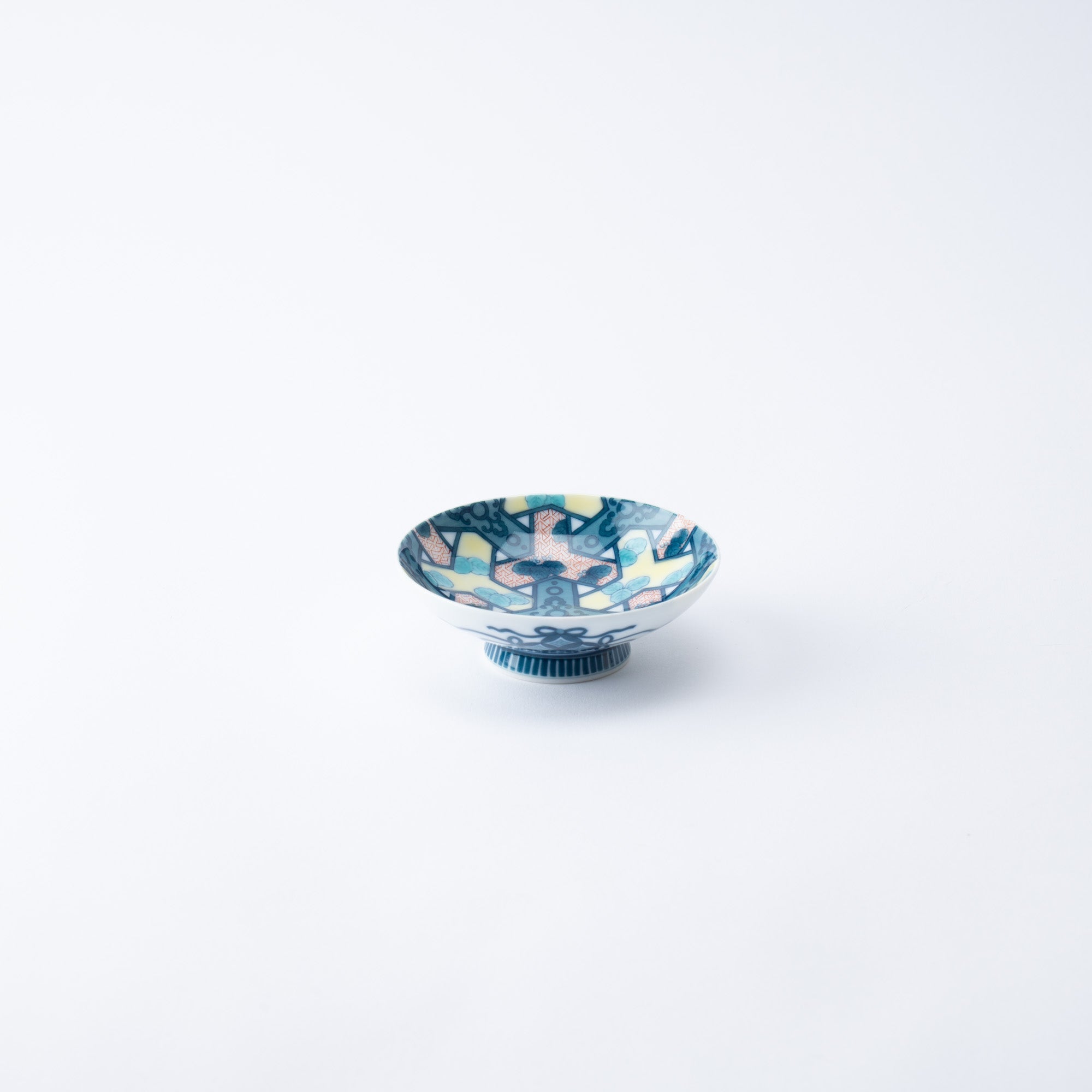 Hataman Touen Iro - Nabeshima Tortoiseshell Pattern Imari Nabeshima Ware Sakazuki Flat Sake Cup - MUSUBI KILN - Quality Japanese Tableware and Gift