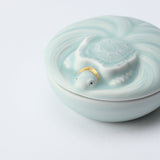 Hataman Touen Moist Gold Turtle Imari Nabeshima Ware Small Box - MUSUBI KILN - Quality Japanese Tableware and Gift