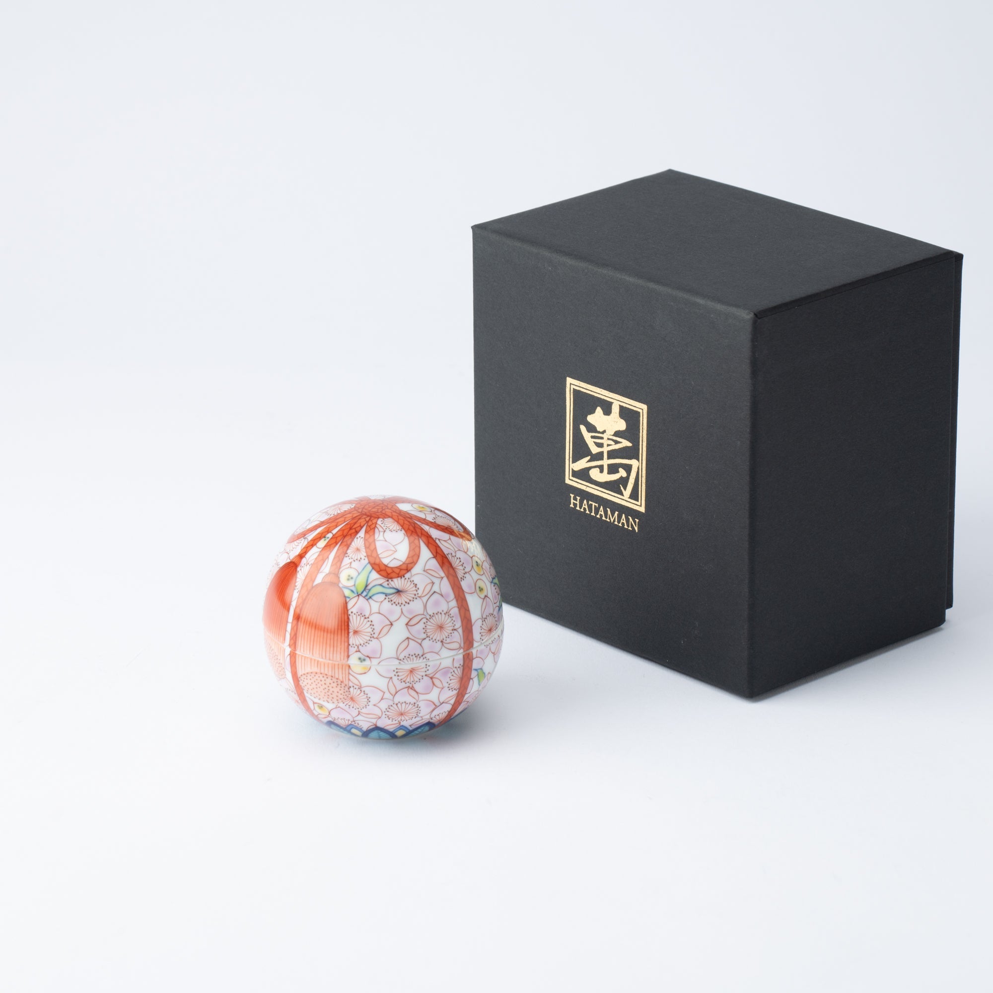 Hataman Touen Mokko Knot Peach Blossom Imari Nabeshima Ware Small Box - MUSUBI KILN - Quality Japanese Tableware and Gift