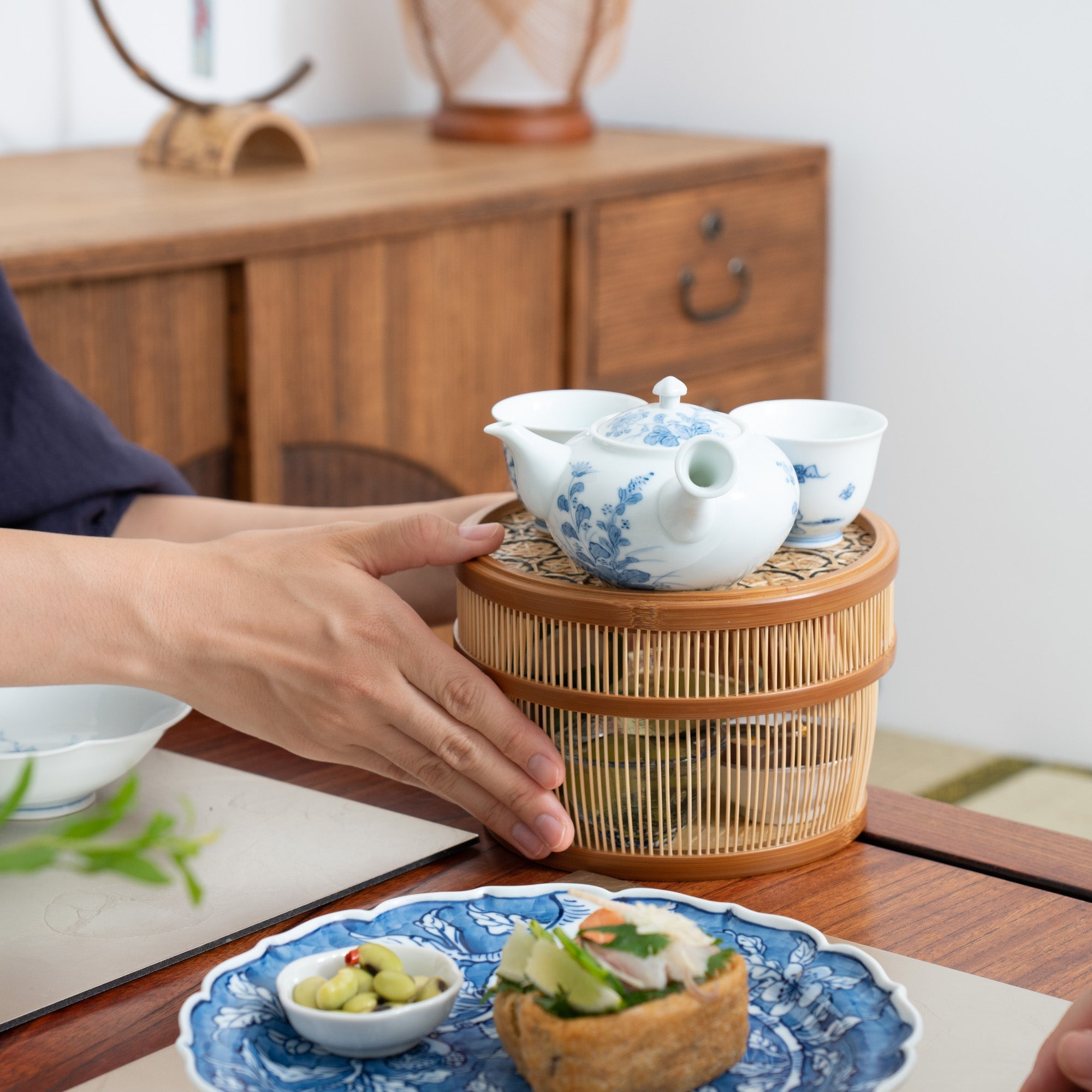 Hexagonal Suruga Bamboo Basketry Basket with Lid - MUSUBI KILN - Quality Japanese Tableware and Gift