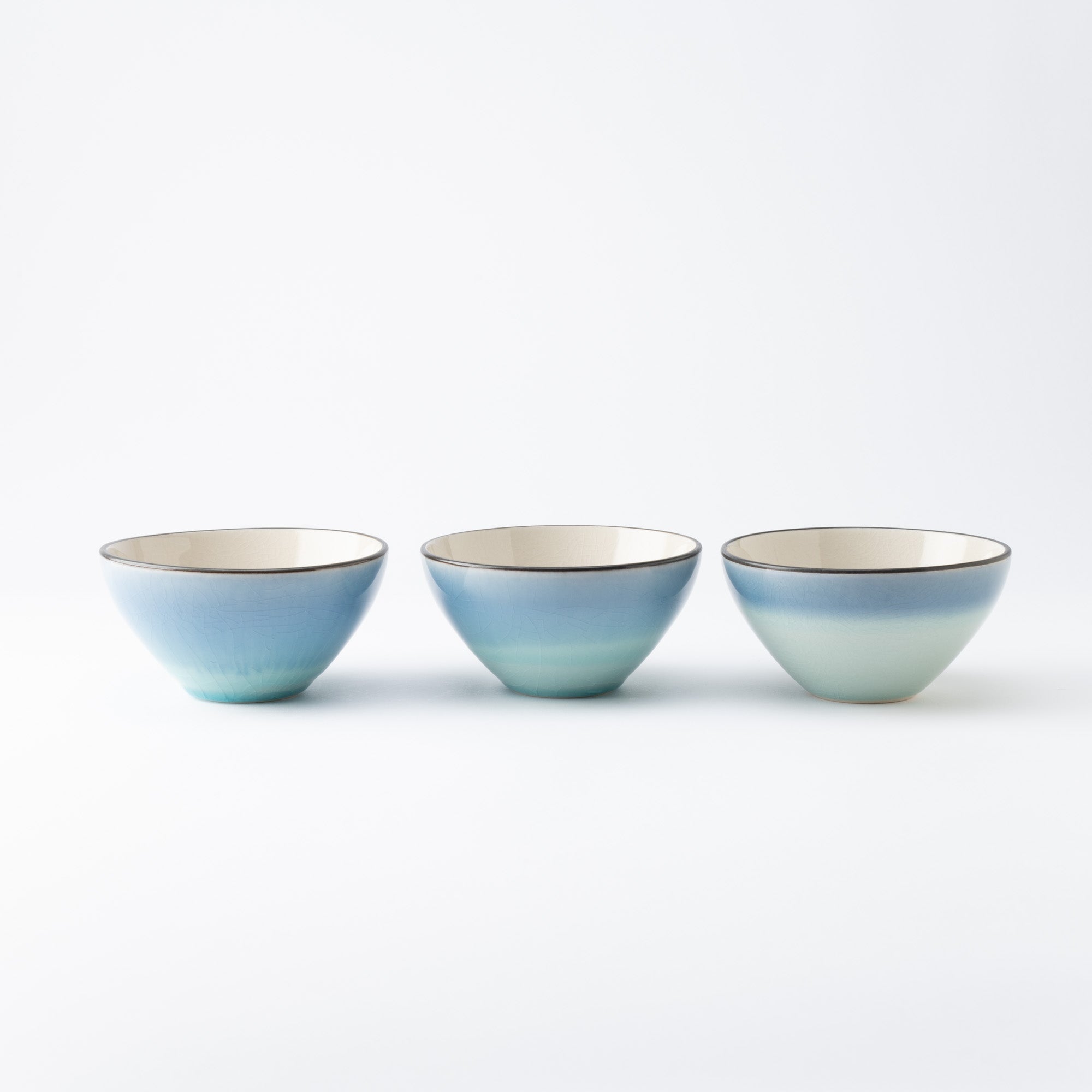 Hibino Blue Gradation Modern Mino Ware Bowl S - MUSUBI KILN - Quality Japanese Tableware and Gift