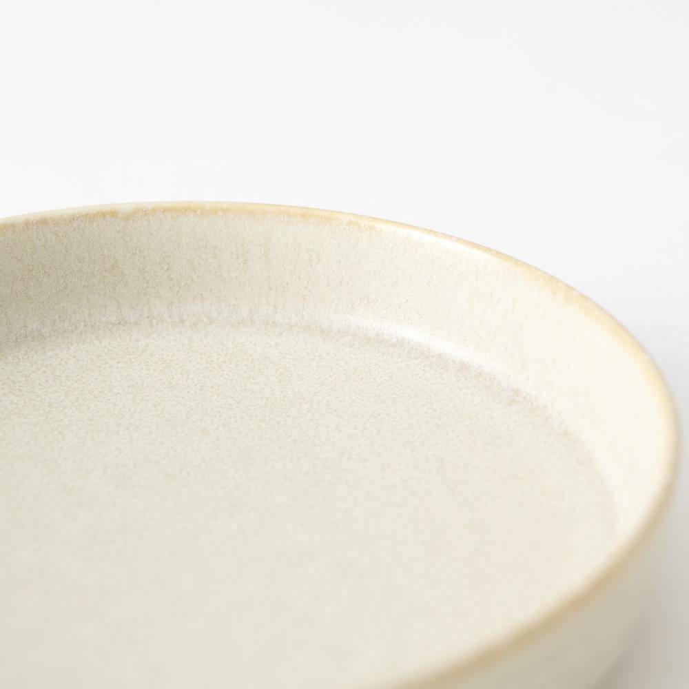 Hibino Gustav Ivory White Mino Ware Round Plate - MUSUBI KILN - Quality Japanese Tableware and Gift