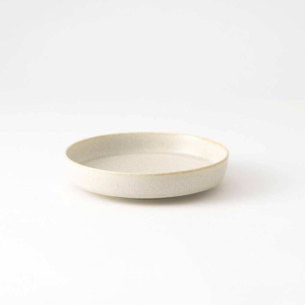 Hibino Gustav Ivory White Mino Ware Round Plate - MUSUBI KILN - Quality Japanese Tableware and Gift