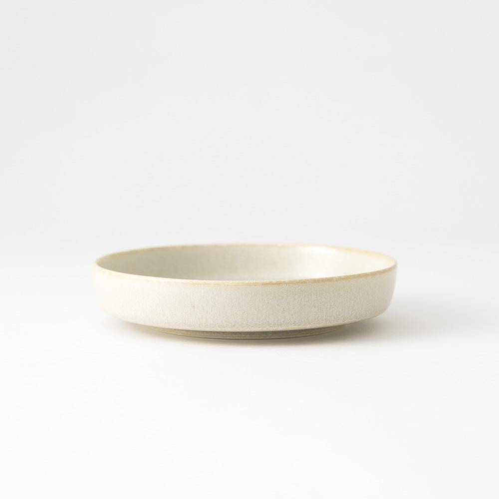 Hibino Gustav Ivory White Mino Ware Round Plate - MUSUBI KILN - Quality Japanese Tableware and Gift