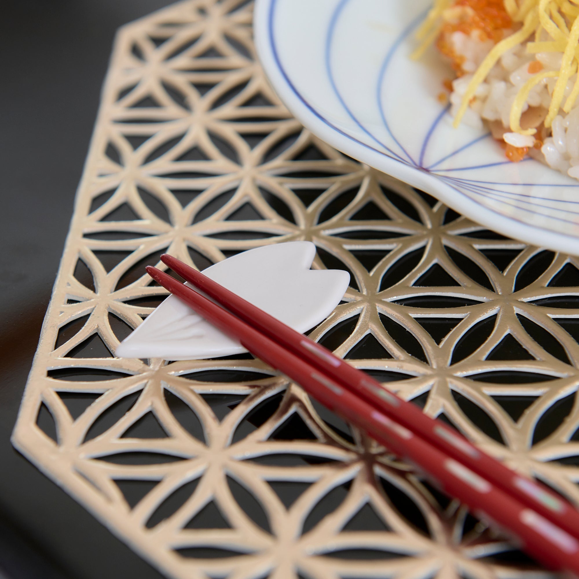 Hiracle Sakura Petals Kutani Chopstick Rest - MUSUBI KILN - Quality Japanese Tableware and Gift