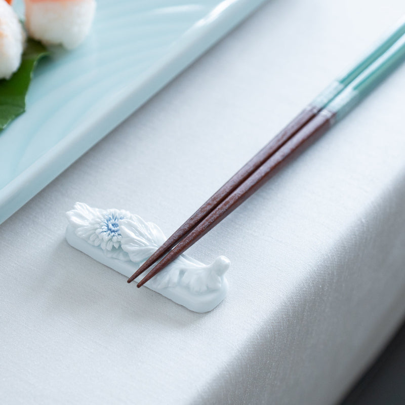 Hirado Chrysanthemum Mikawachi Ware Chopsticks Rest - MUSUBI KILN - Quality Japanese Tableware and Gift