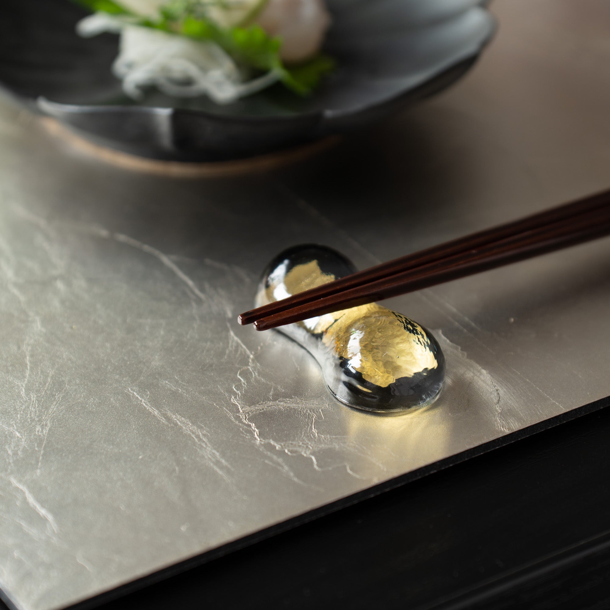 Hirota Black Gold Leaf Edo Glass Chopstick Rest Set - MUSUBI KILN - Quality Japanese Tableware and Gift