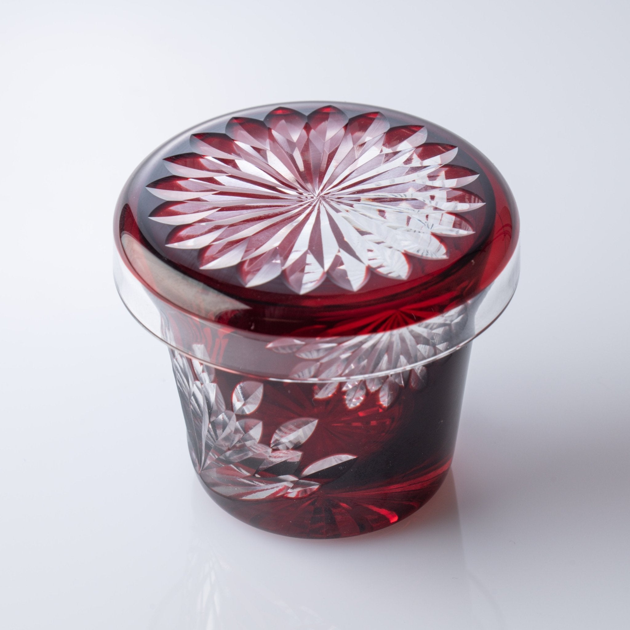 Hirota Chrysanthemum Edo Kiriko Glass Soba Choko Cup with Lid - MUSUBI KILN - Quality Japanese Tableware and Gift