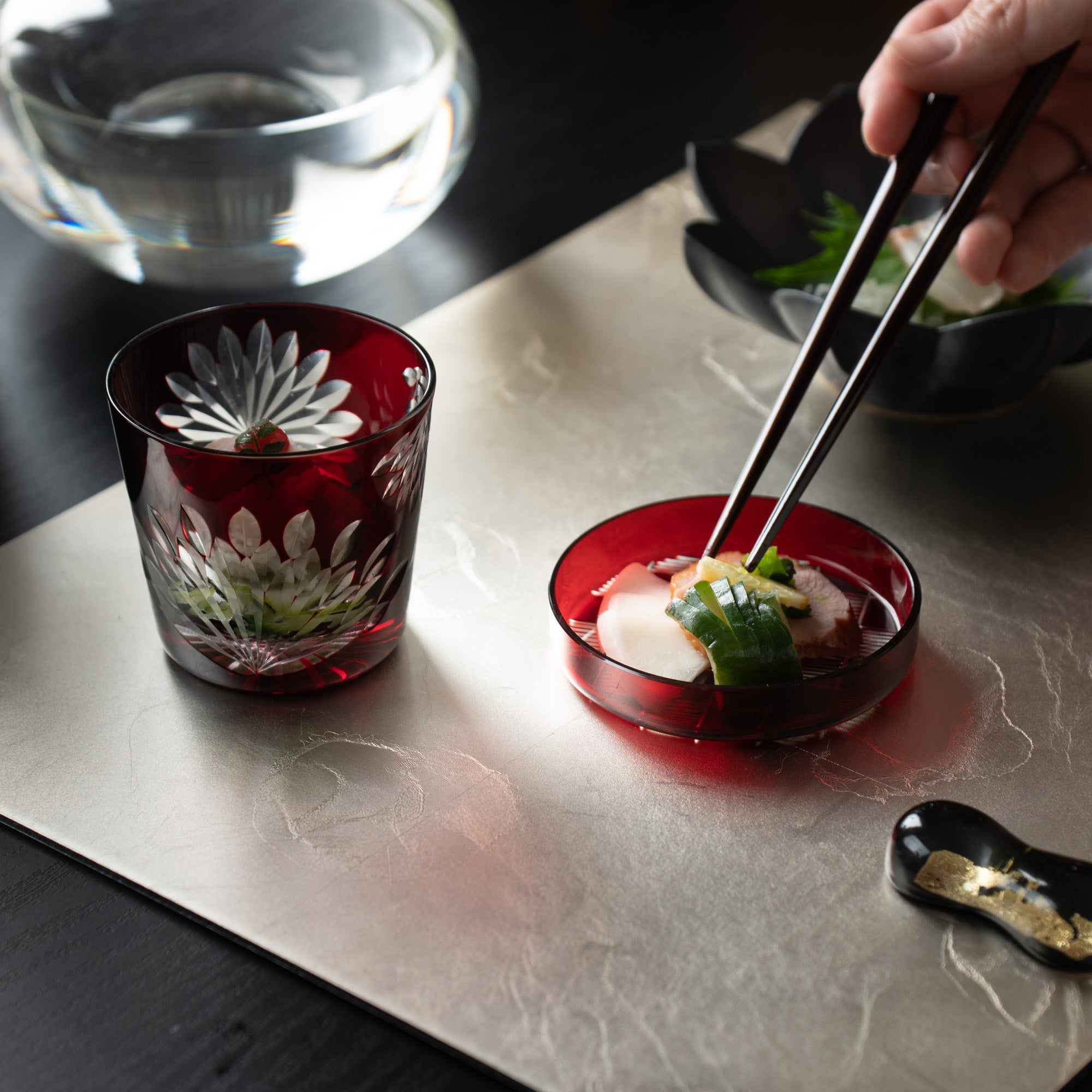 Hirota Chrysanthemum Edo Kiriko Glass Soba Choko Cup with Lid - MUSUBI KILN - Quality Japanese Tableware and Gift