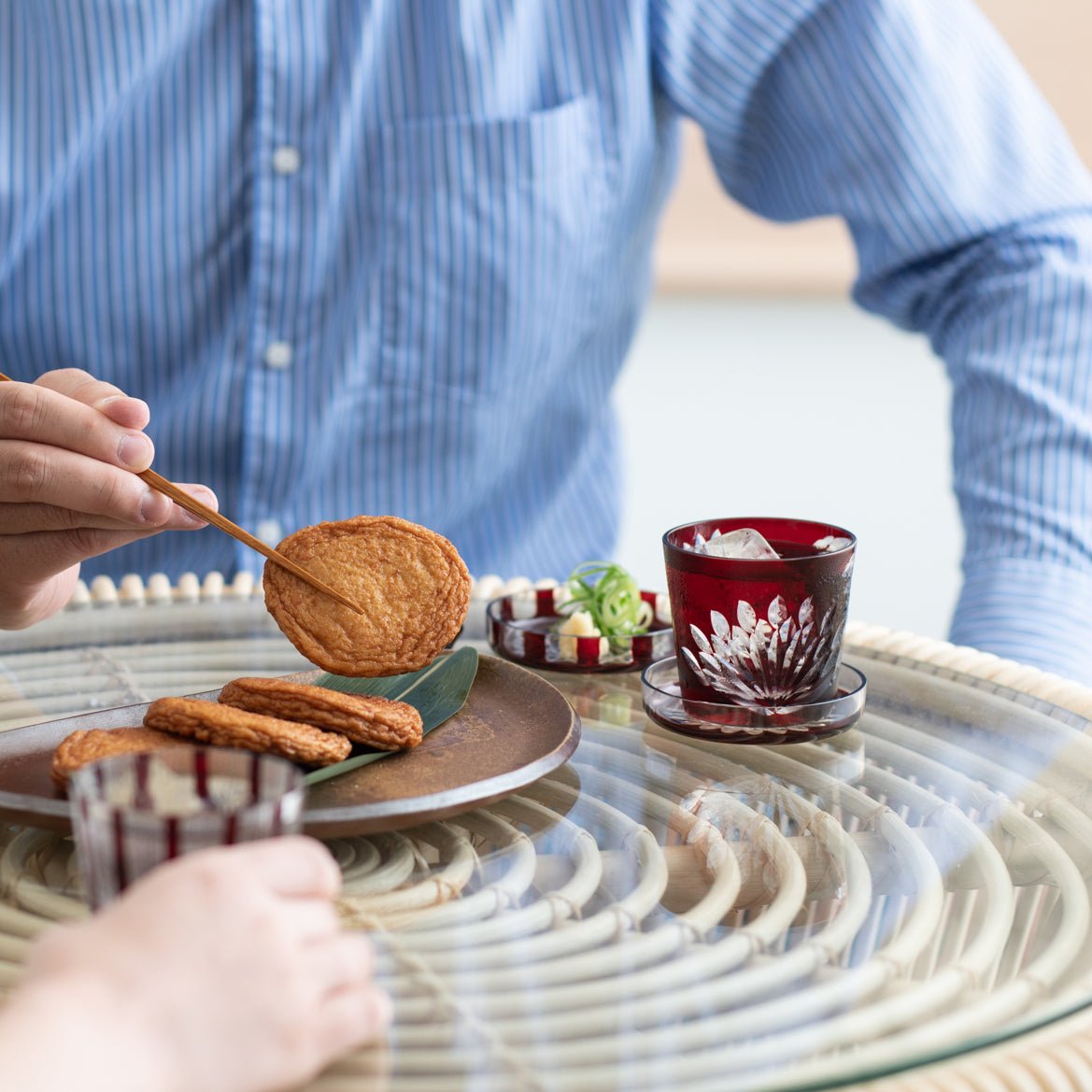 Hirota Chrysanthemum Edo Kiriko Glass Soba Choko Cup with Lid - MUSUBI KILN - Quality Japanese Tableware and Gift